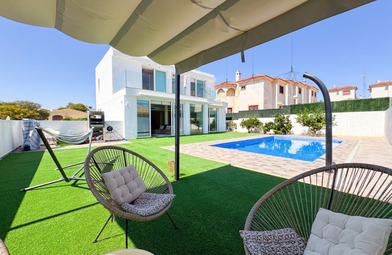 Használt ingatlanok - Villa -
San Fulgencio - San Fulgencio Centro