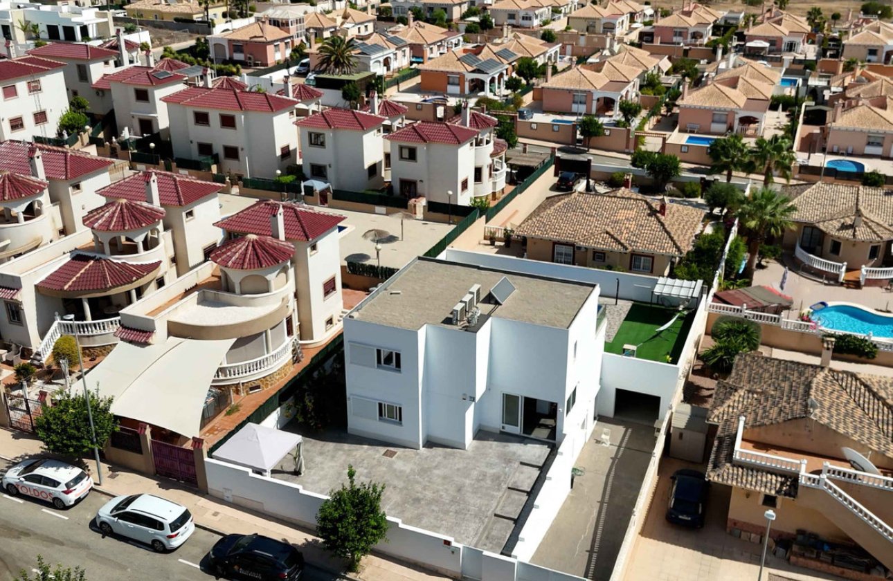 Használt ingatlanok - Villa -
San Fulgencio - San Fulgencio Centro