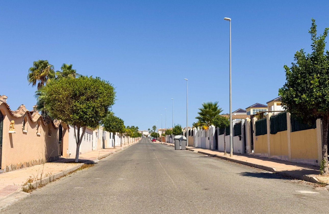 Használt ingatlanok - Villa -
San Fulgencio - San Fulgencio Centro