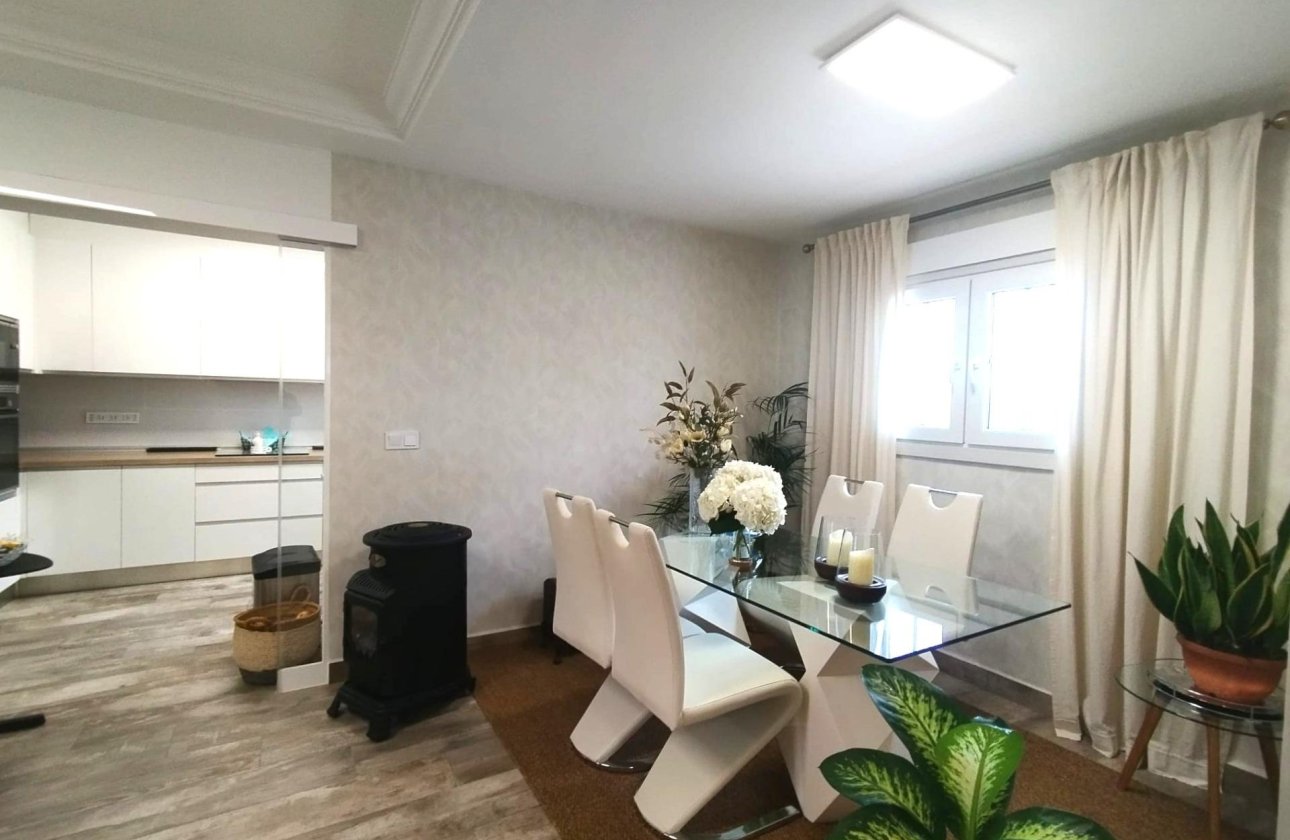 Használt ingatlanok - Villa -
San Miguel de Salinas - Las filipinas