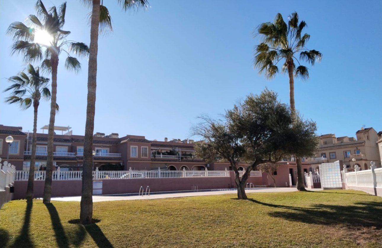 Használt ingatlanok - Villa -
Santa Pola - Gran Alacant