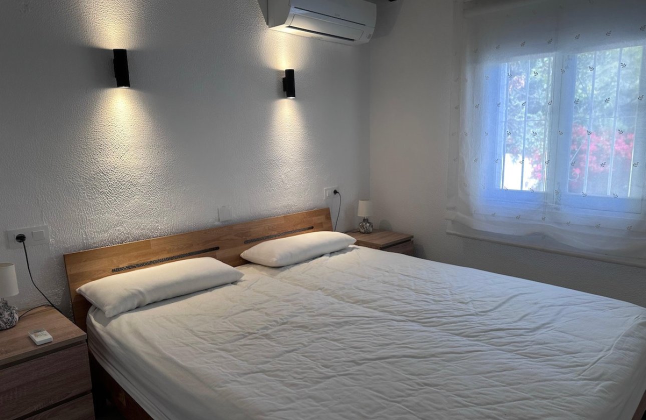 Használt ingatlanok - Villa -
Teulada - Moraira