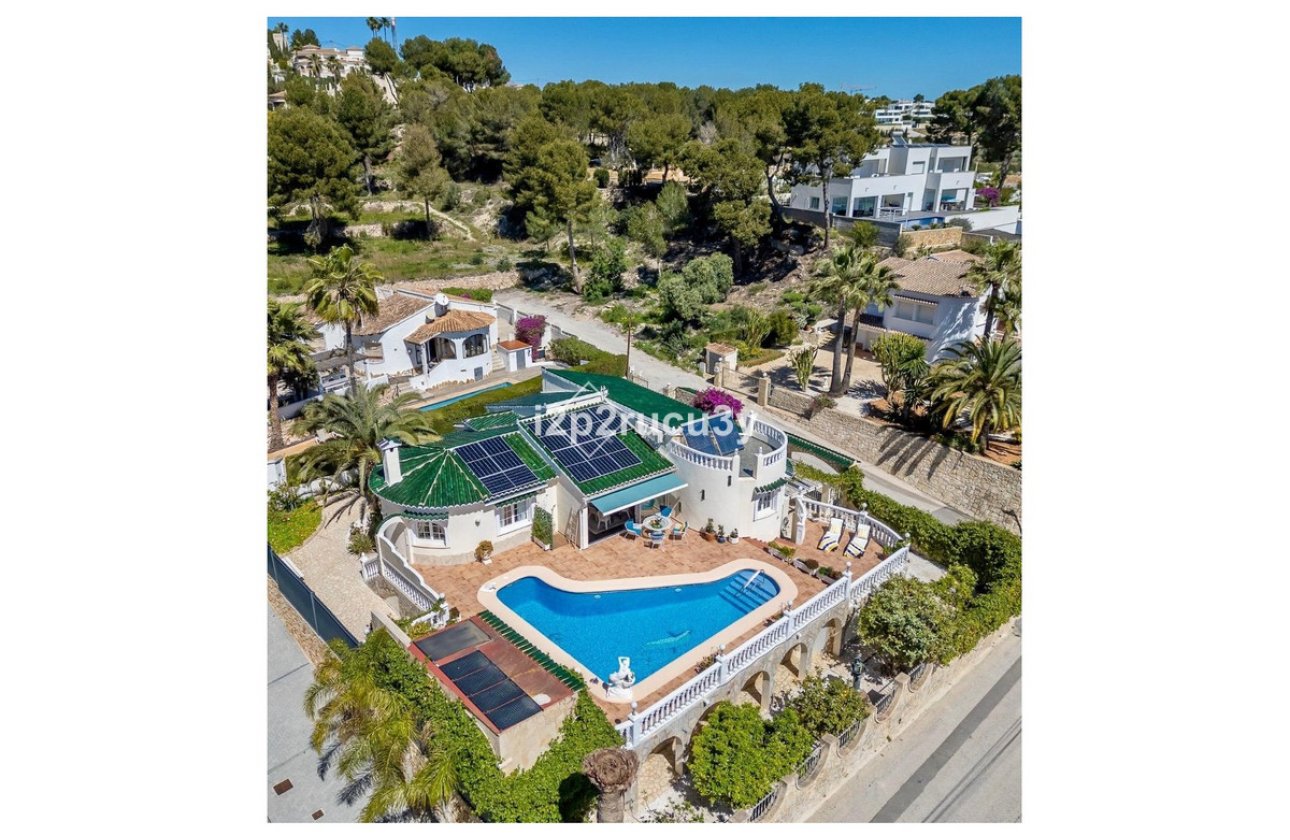 Használt ingatlanok - Villa -
Teulada - Moraira