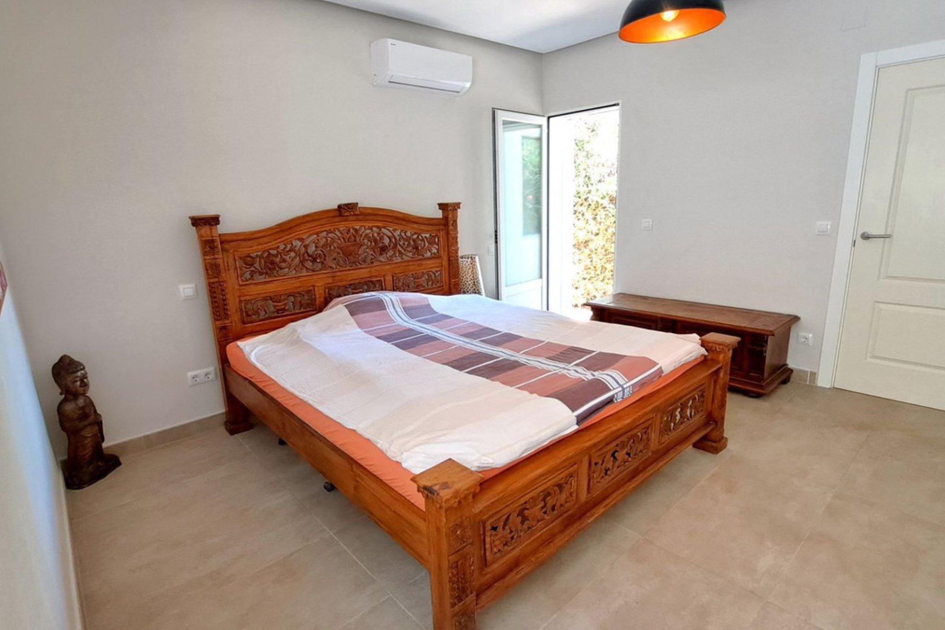 Használt ingatlanok - Villa -
Teulada - Teulada Centro