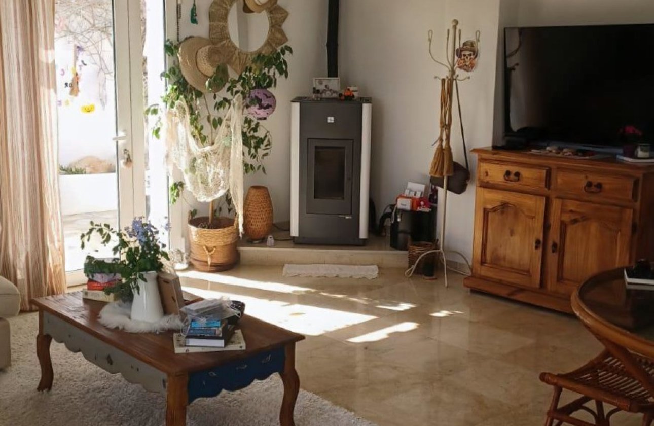 Használt ingatlanok - Villa -
Teulada - Teulada Centro