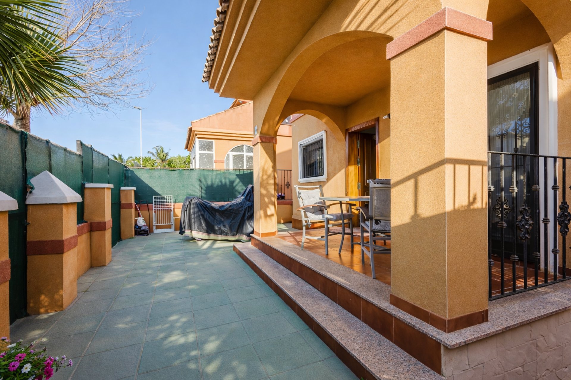 Használt ingatlanok - Villa -
Torrevieja - Aguas Nuevas