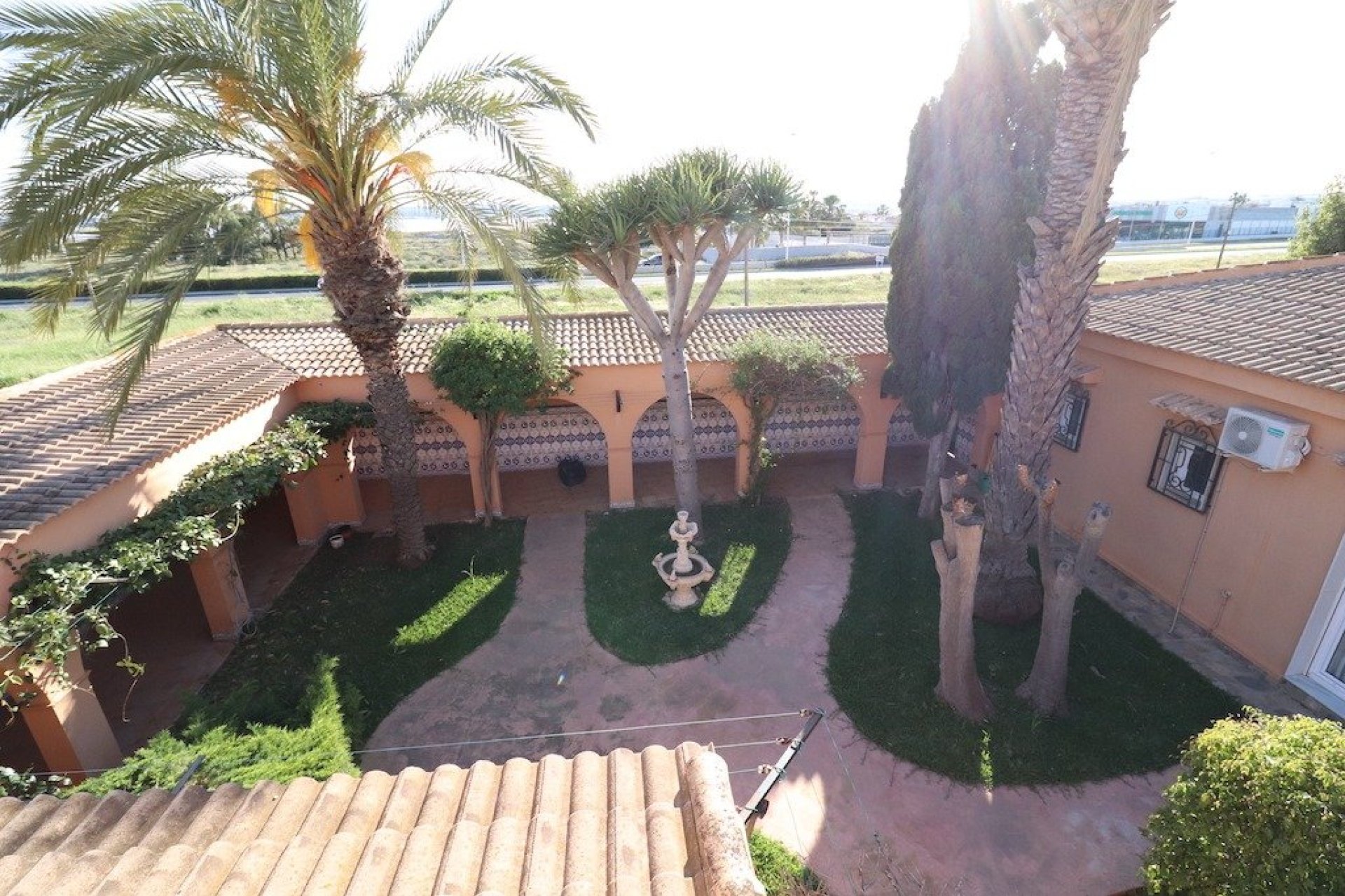 Használt ingatlanok - Villa -
Torrevieja - El chaparral