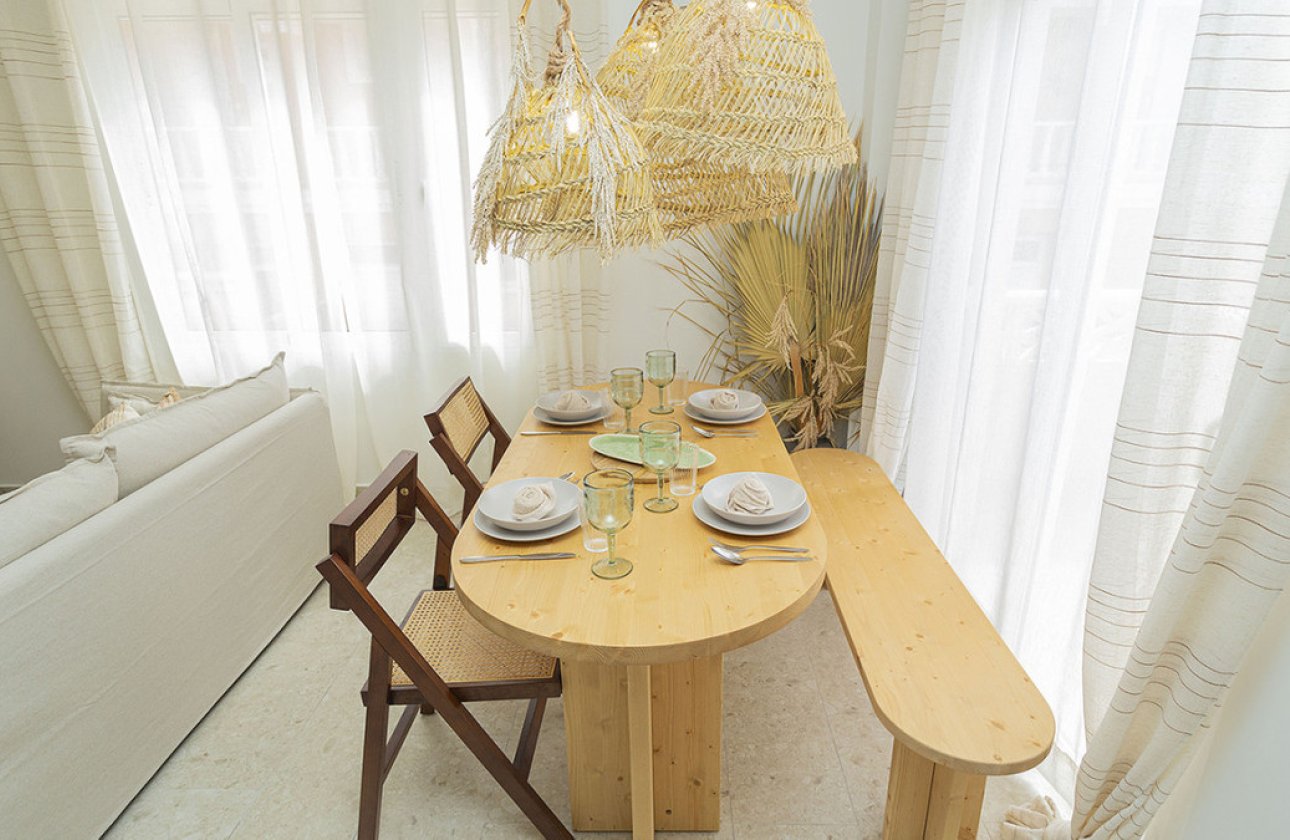 Használt ingatlanok - Villa -
Torrevieja - La Mata