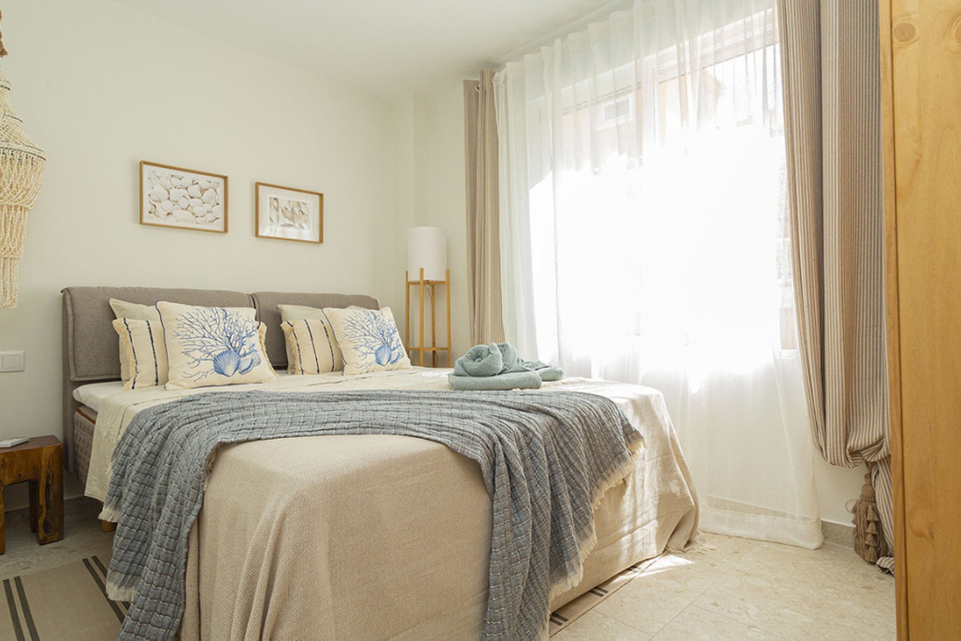 Használt ingatlanok - Villa -
Torrevieja - La Mata