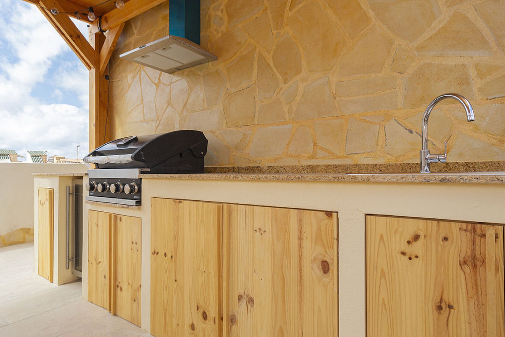 Használt ingatlanok - Villa -
Torrevieja - La Mata