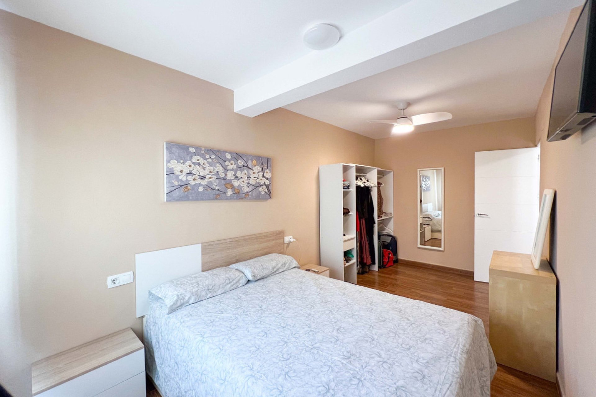 Használt ingatlanok - Villa -
Torrevieja - La Mata