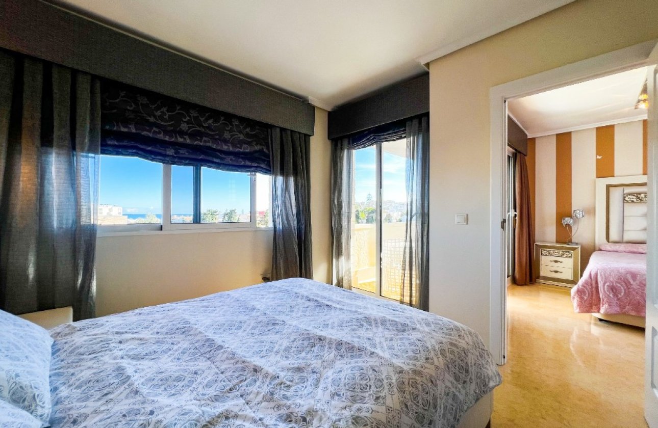 Használt ingatlanok - Villa -
Torrevieja - La Mata