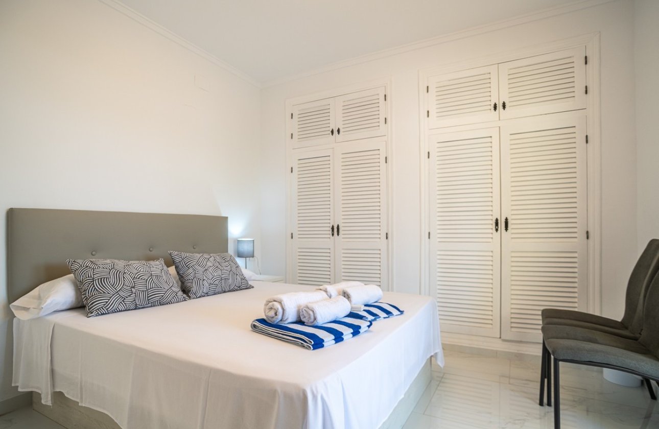 Használt ingatlanok - Villa -
Torrevieja - La siesta