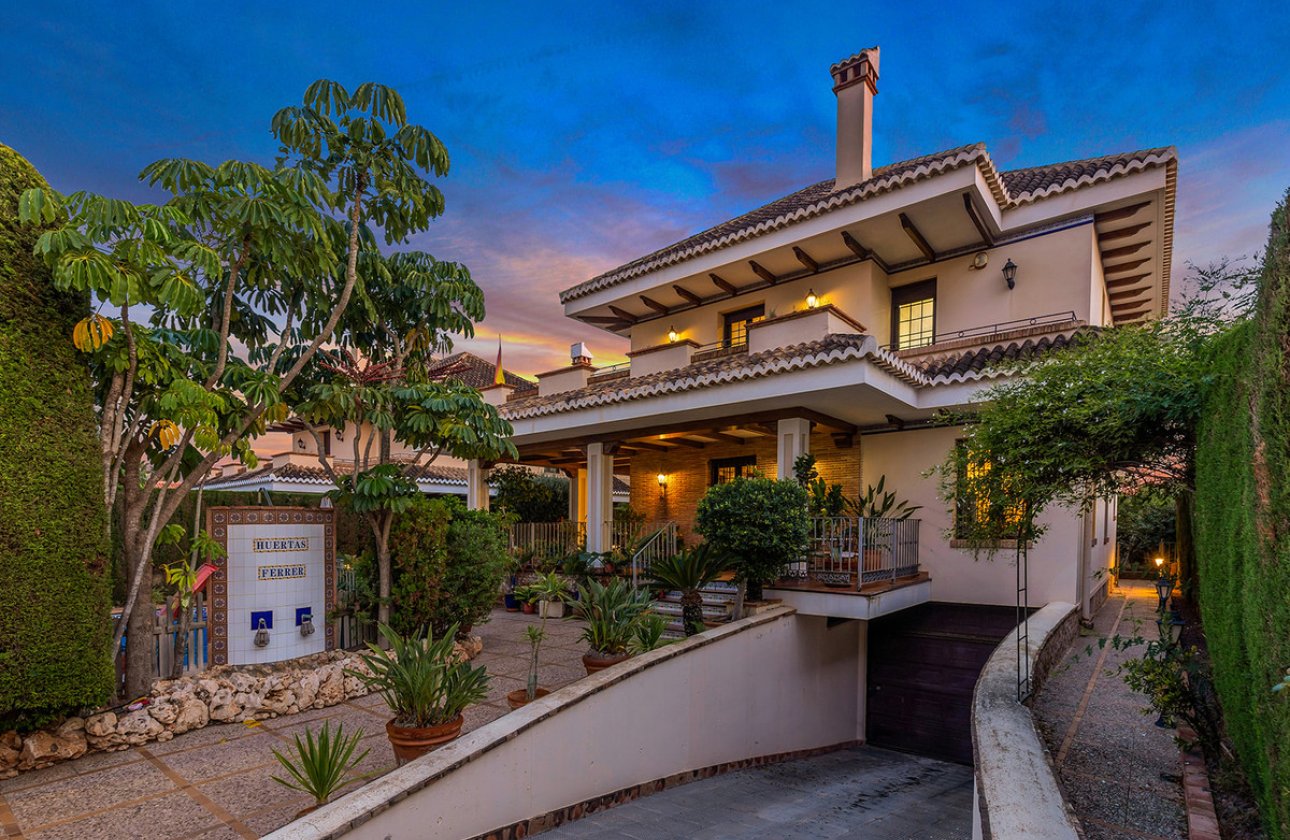 Használt ingatlanok - Villa -
Torrevieja - La Veleta