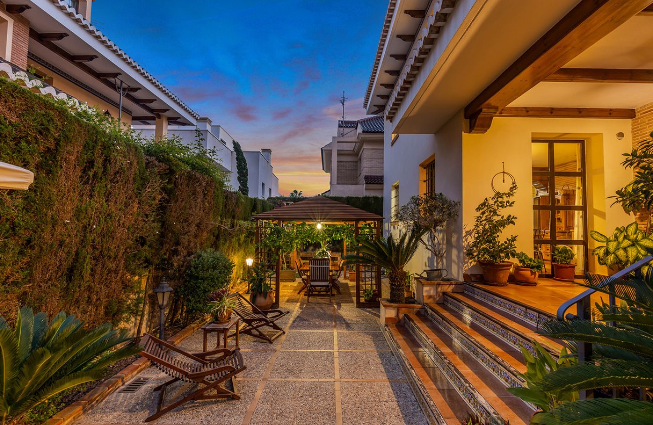 Használt ingatlanok - Villa -
Torrevieja - La Veleta