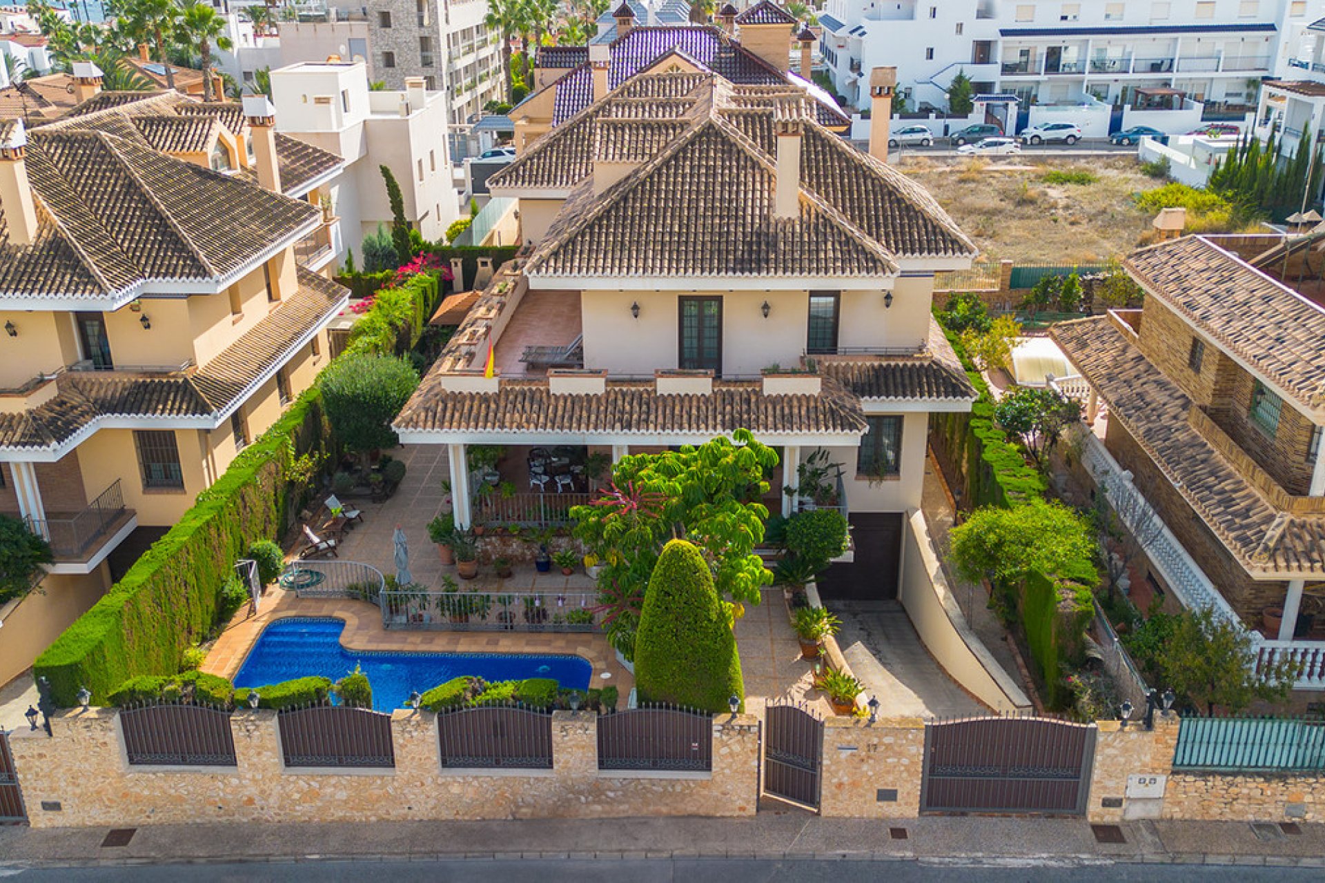Használt ingatlanok - Villa -
Torrevieja - La Veleta