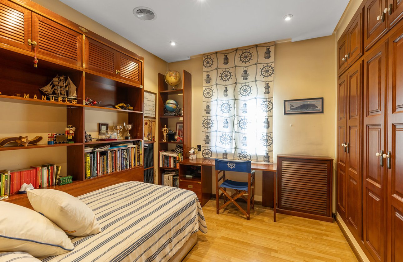 Használt ingatlanok - Villa -
Torrevieja - La Veleta