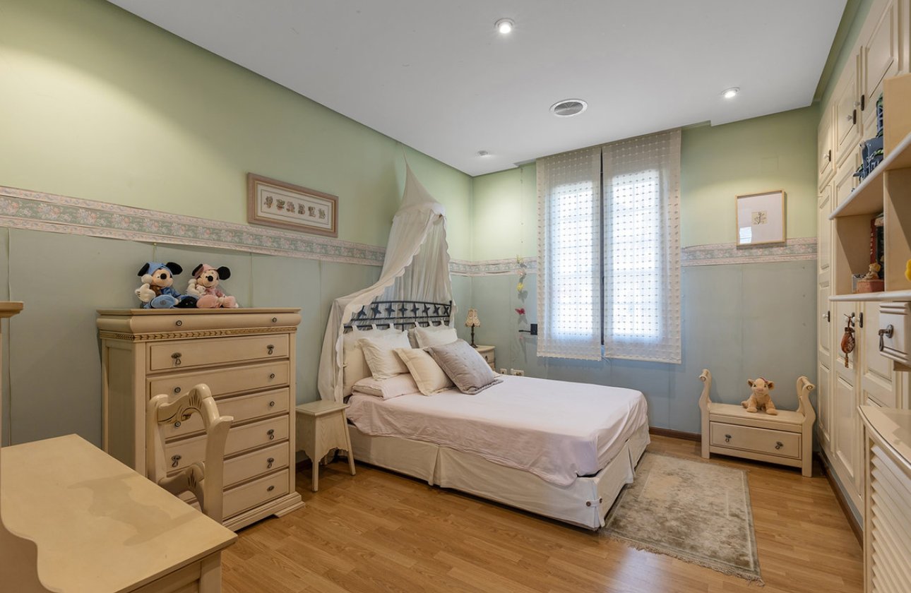 Használt ingatlanok - Villa -
Torrevieja - La Veleta