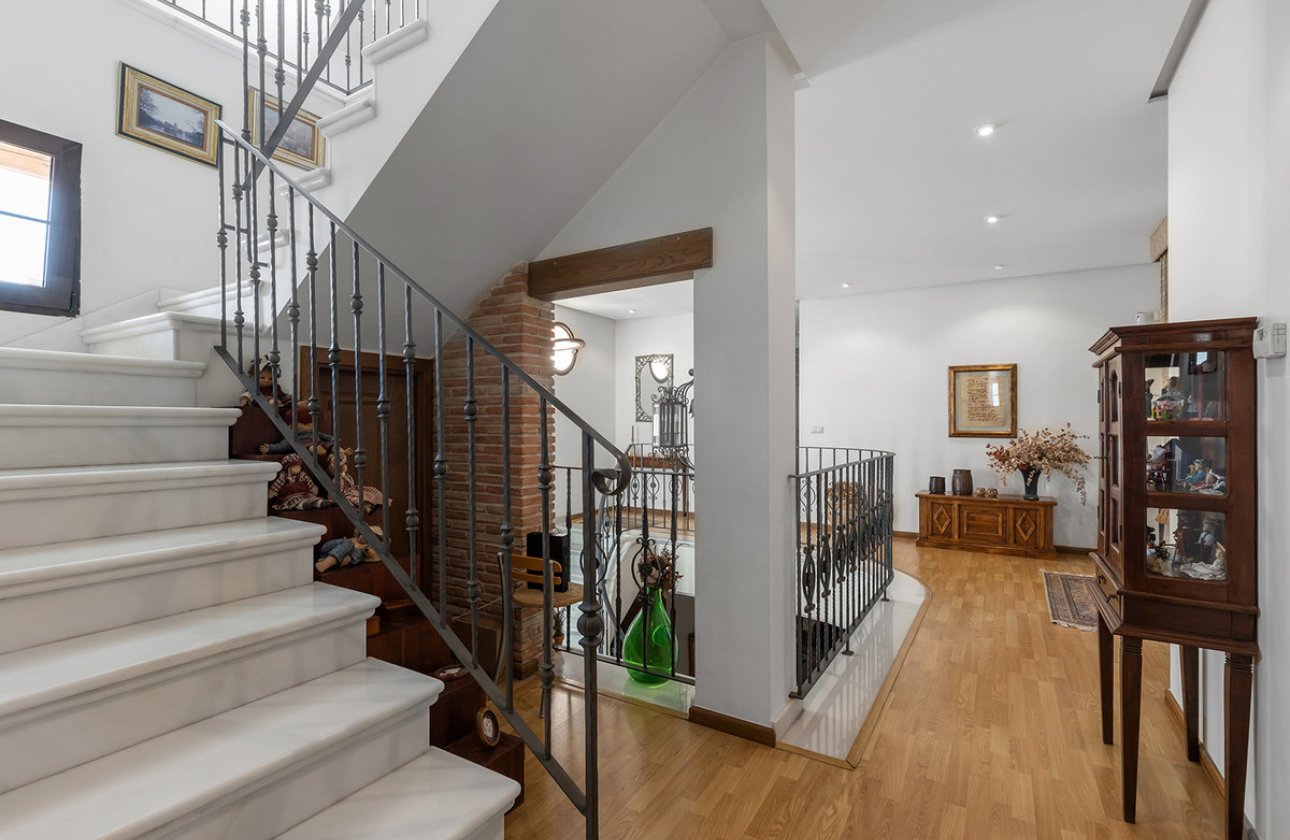 Használt ingatlanok - Villa -
Torrevieja - La Veleta