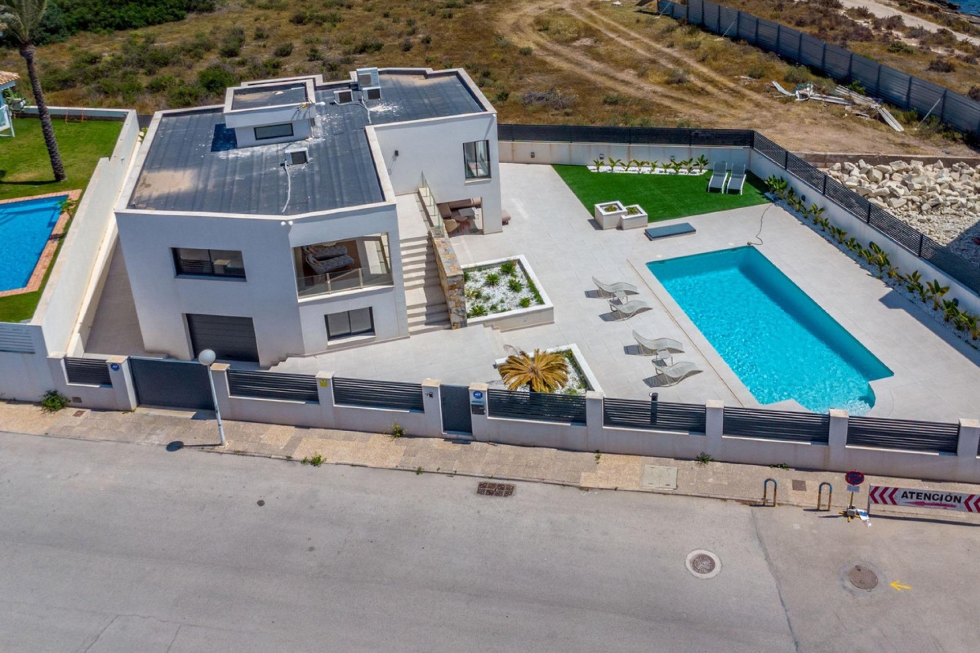 Használt ingatlanok - Villa -
Torrevieja - La Veleta