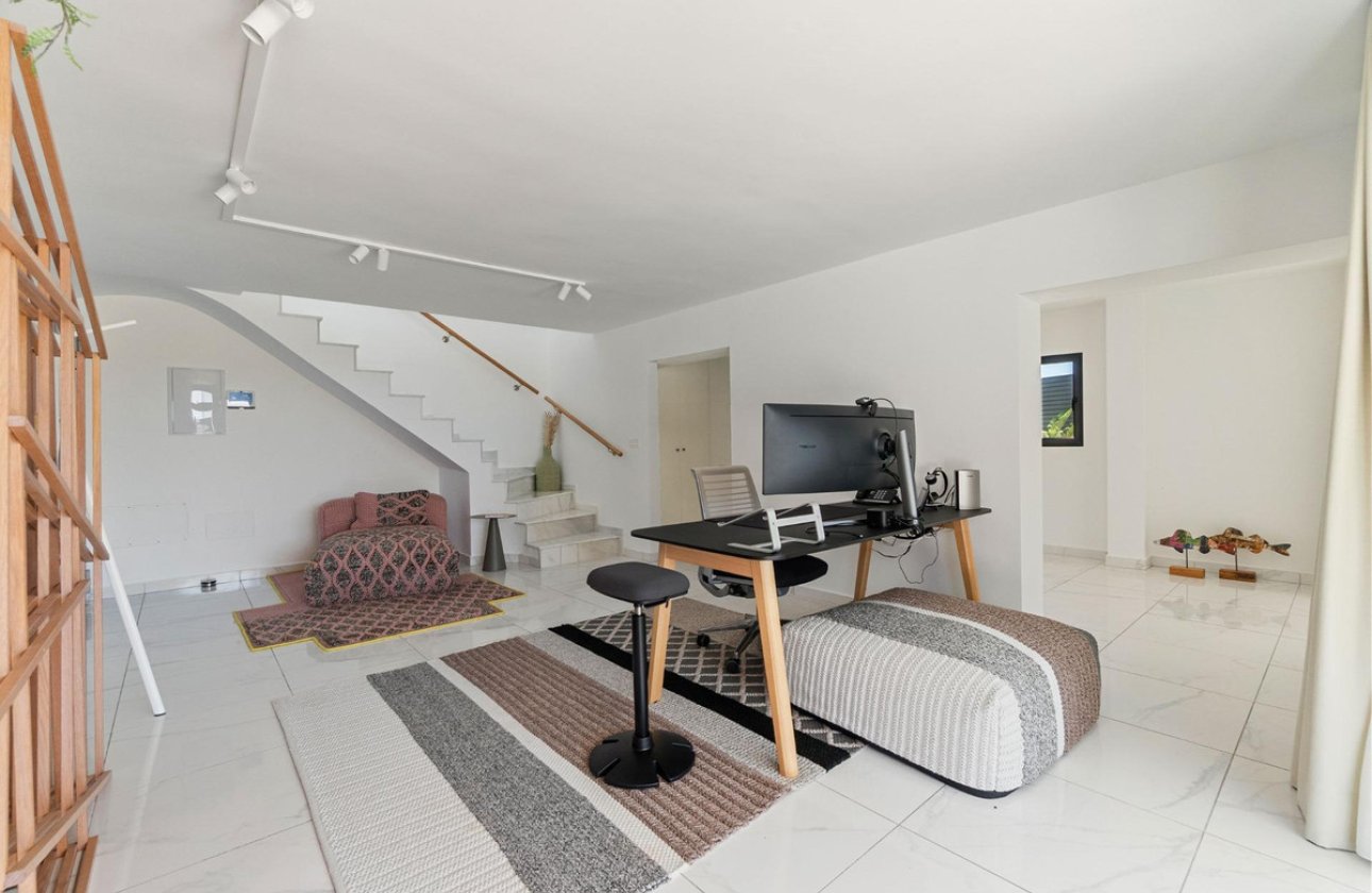 Használt ingatlanok - Villa -
Torrevieja - La Veleta