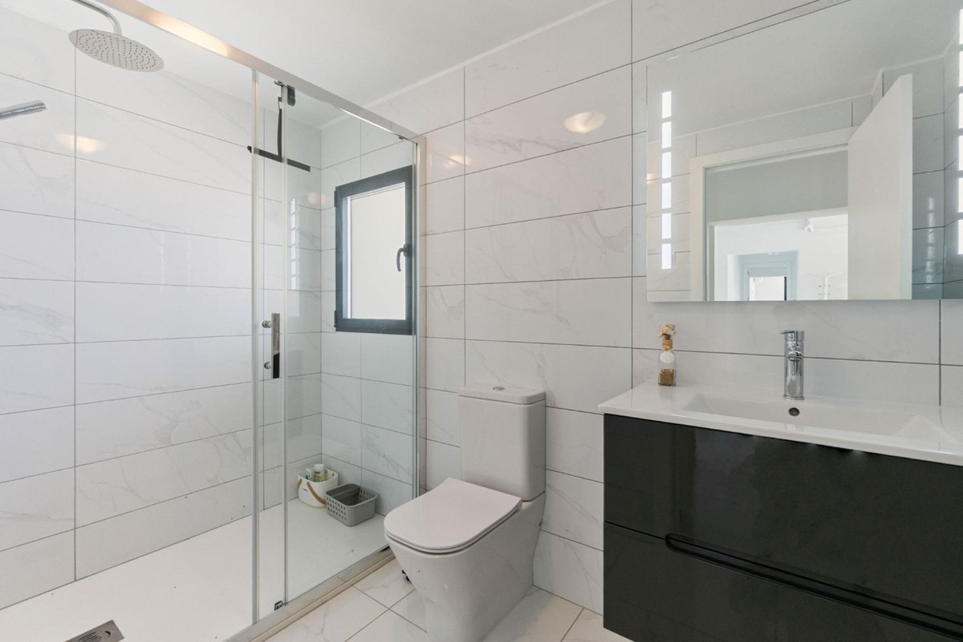 Használt ingatlanok - Villa -
Torrevieja - La Veleta