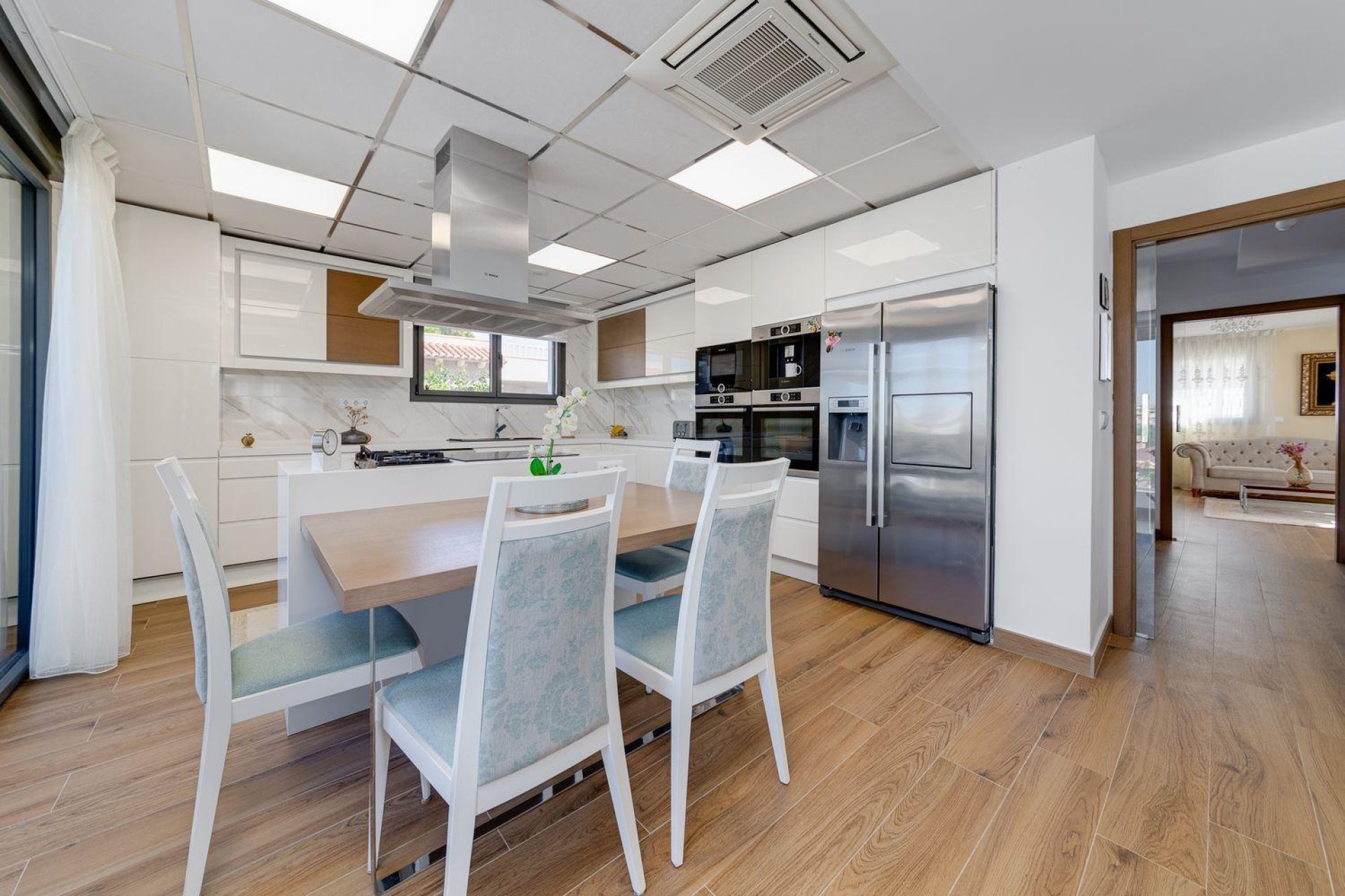 Használt ingatlanok - Villa -
Torrevieja - Los Balcones