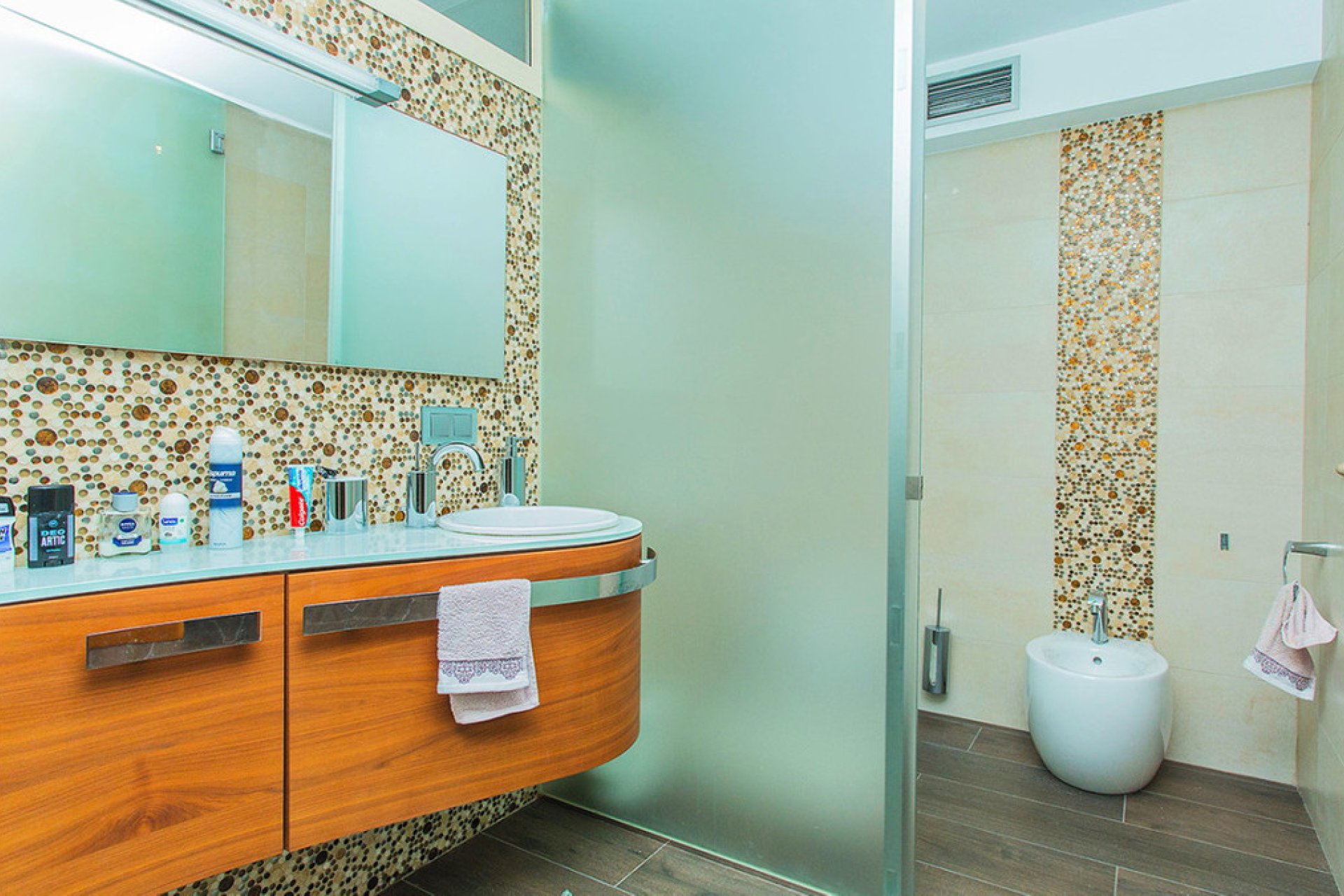 Használt ingatlanok - Villa -
Torrevieja - Torre la mata