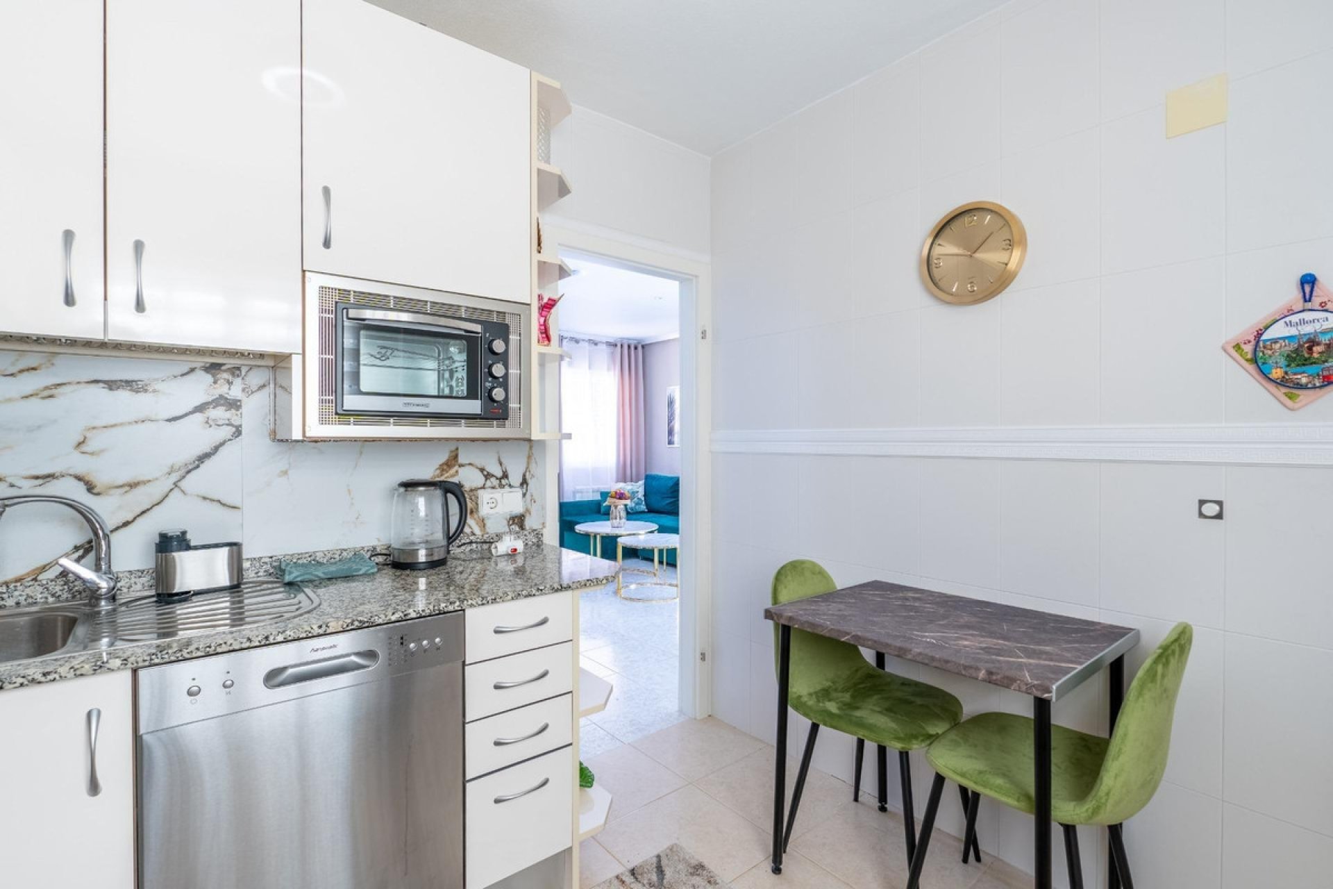 Használt ingatlanok - Villa -
Torrevieja - Torrevieja Centro