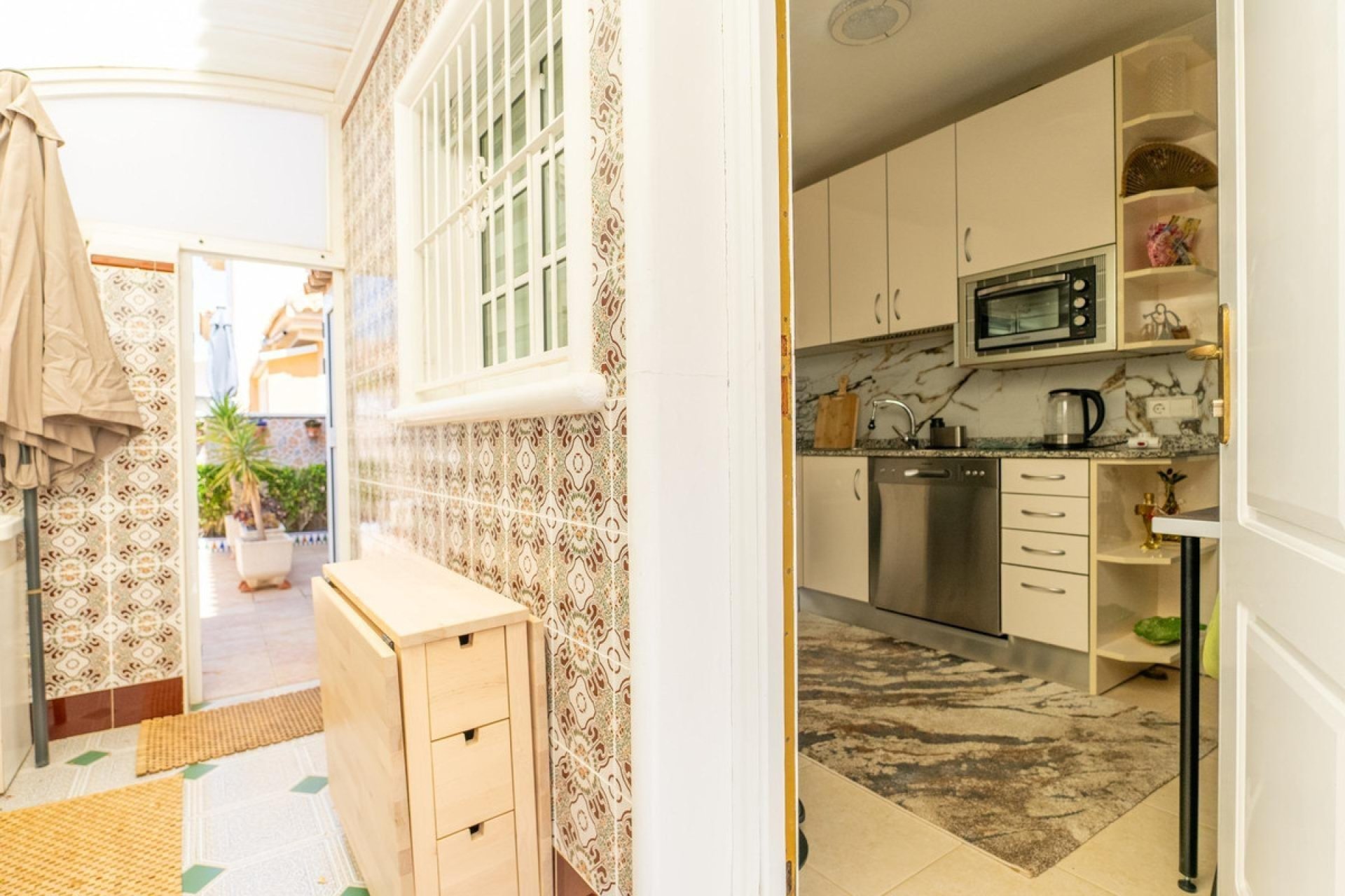 Használt ingatlanok - Villa -
Torrevieja - Torrevieja Centro