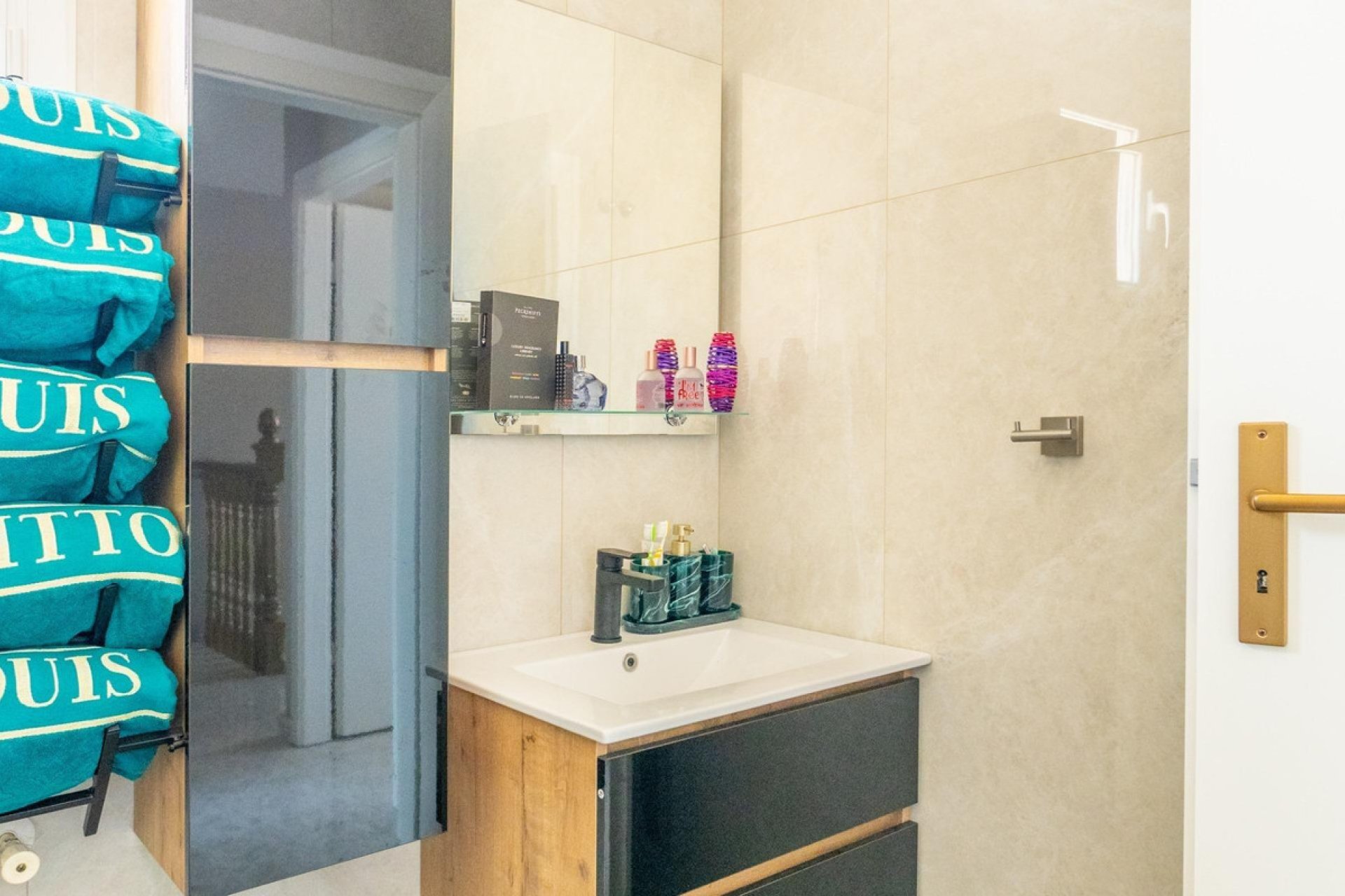 Használt ingatlanok - Villa -
Torrevieja - Torrevieja Centro