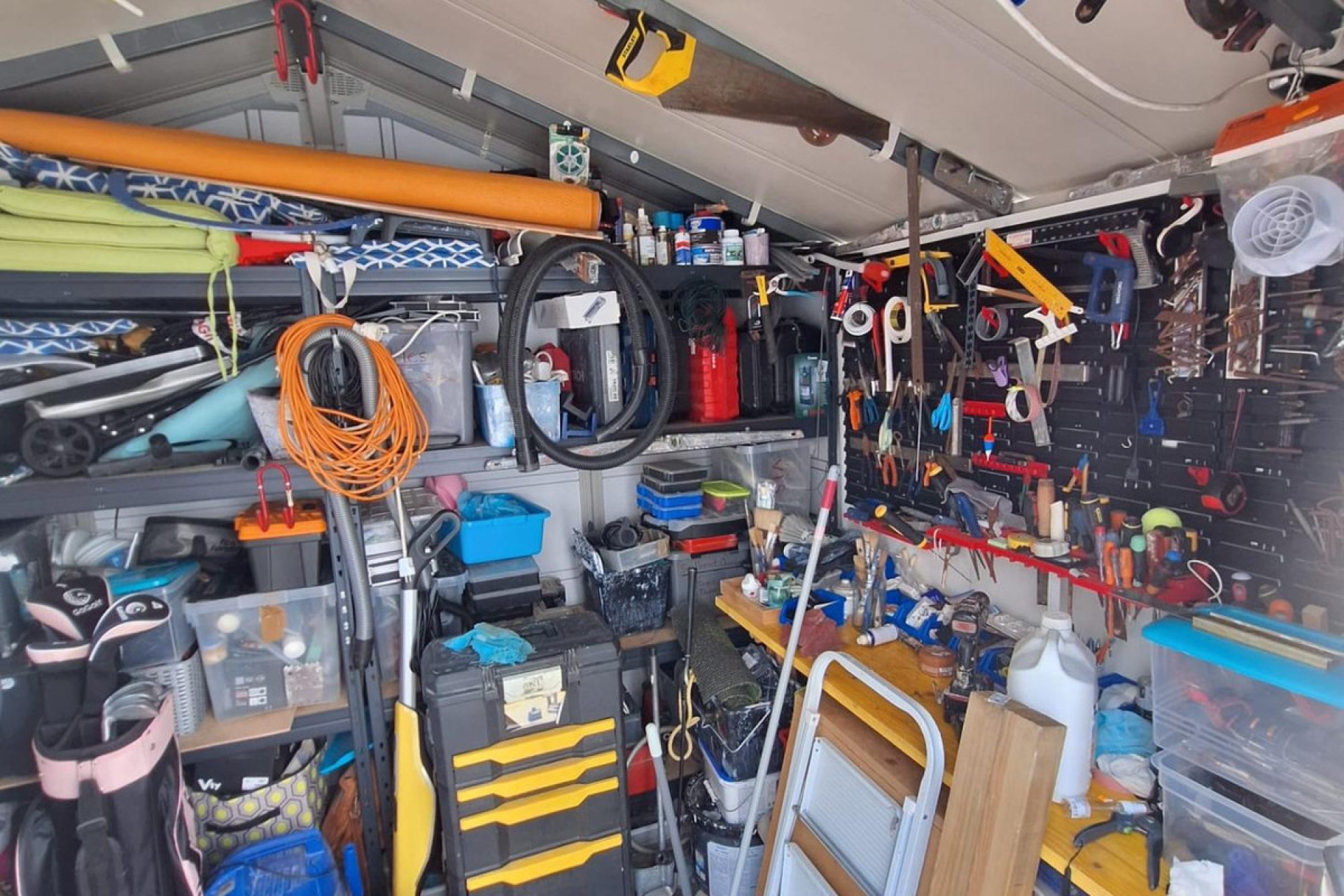 Használt ingatlanok - Villa -
Torrevieja - Torrevieja Centro