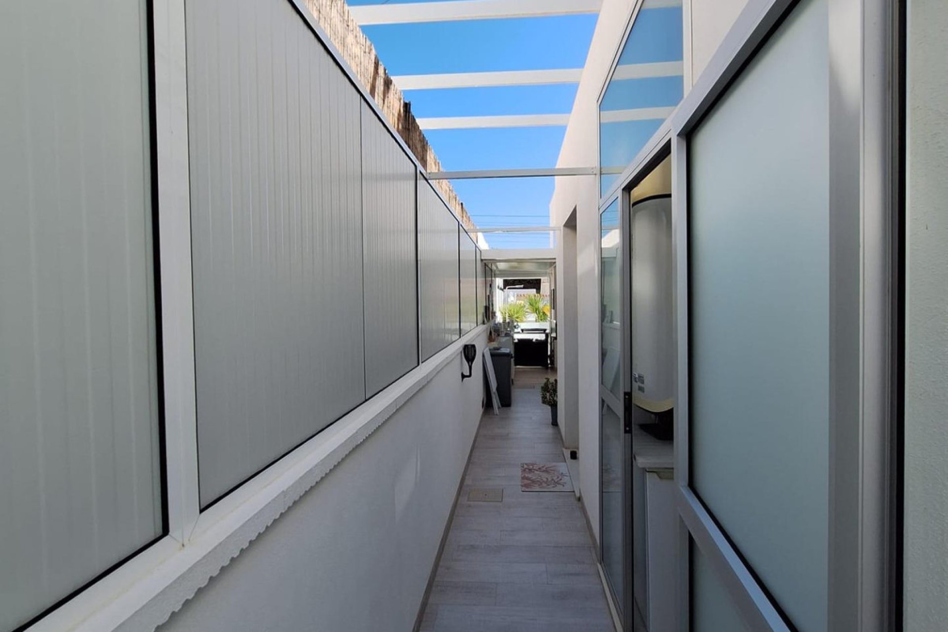 Használt ingatlanok - Villa -
Torrevieja - Torrevieja Centro