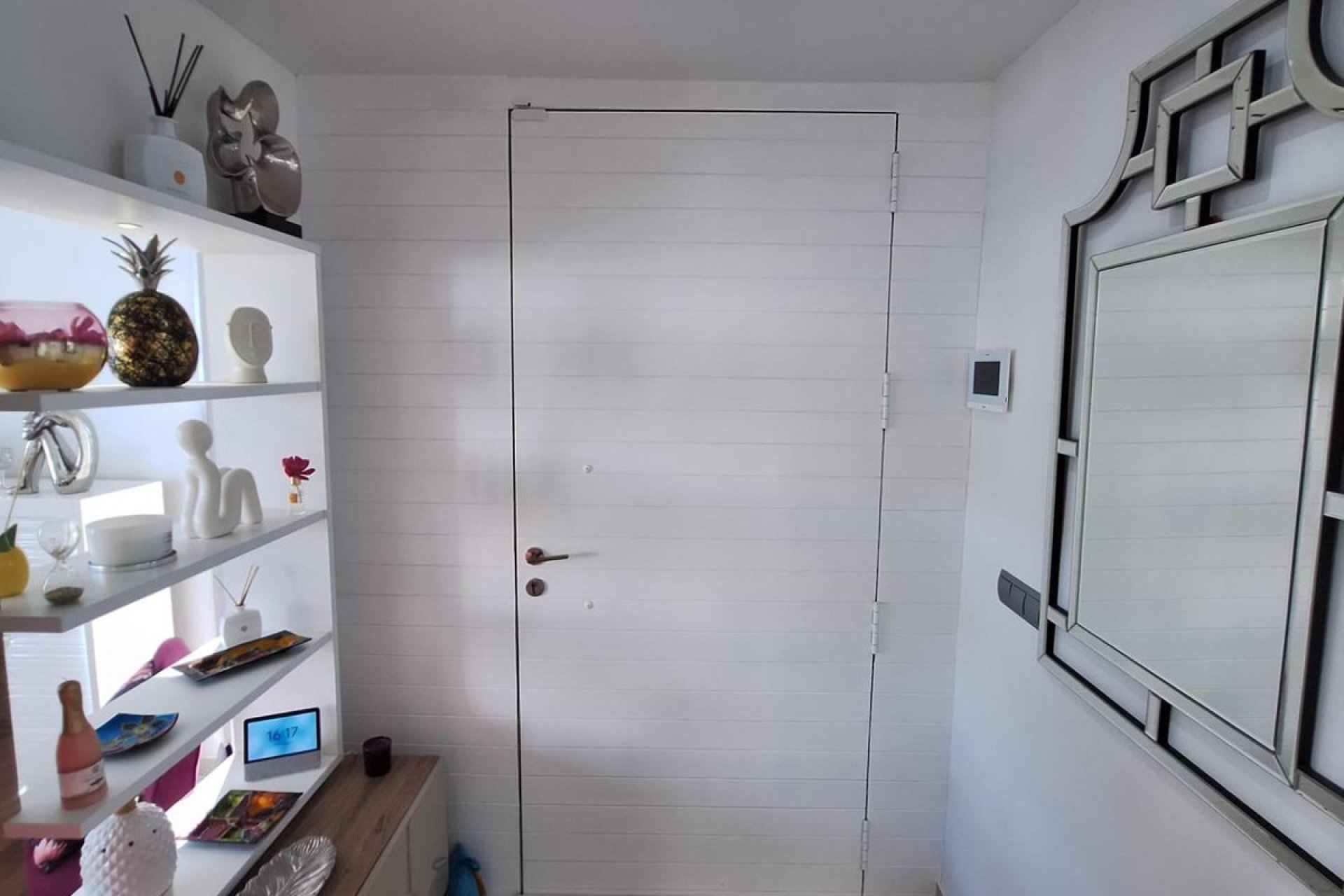 Használt ingatlanok - Villa -
Torrevieja - Torrevieja Centro