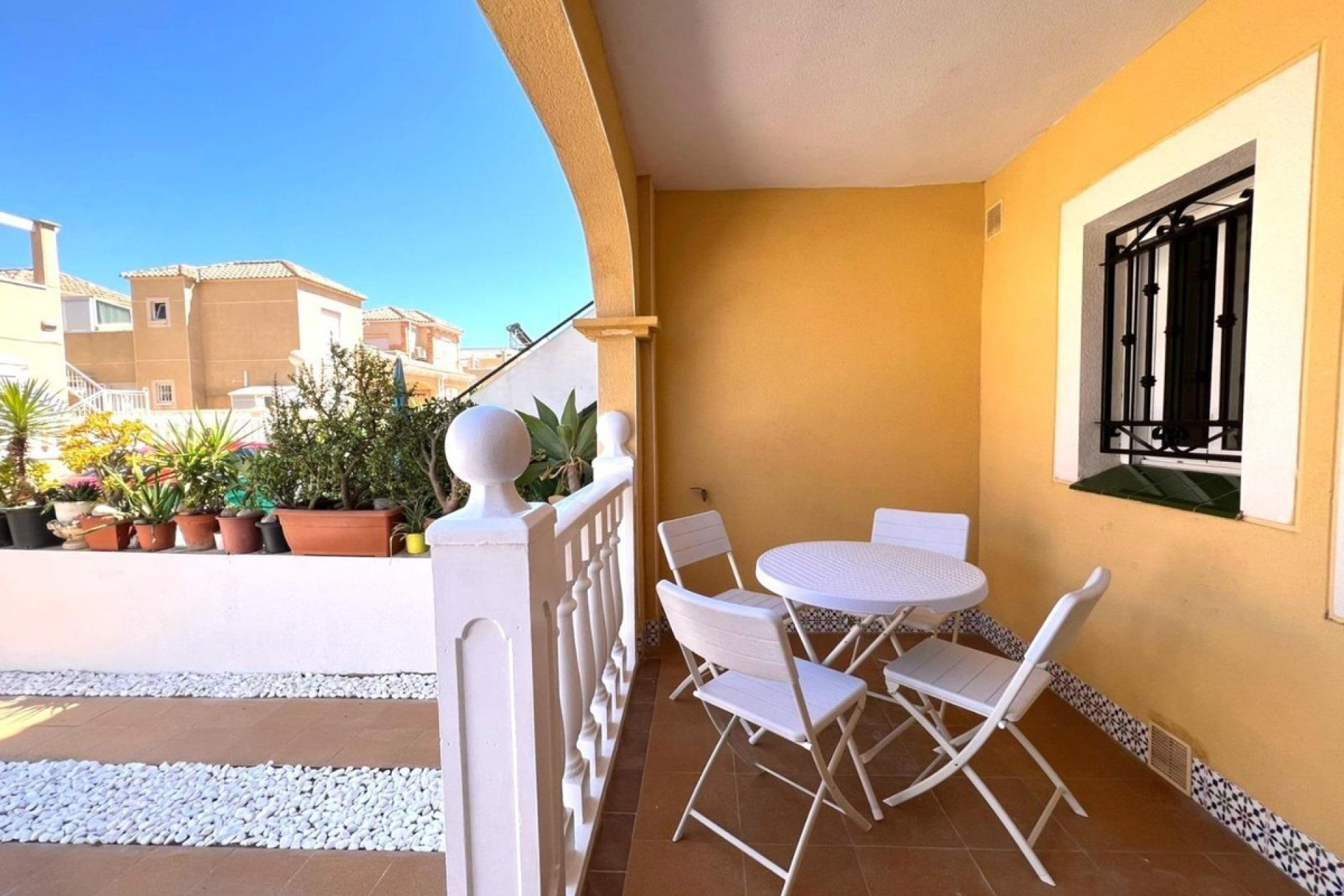Használt ingatlanok - Villa -
Torrevieja - Torrevieja Centro