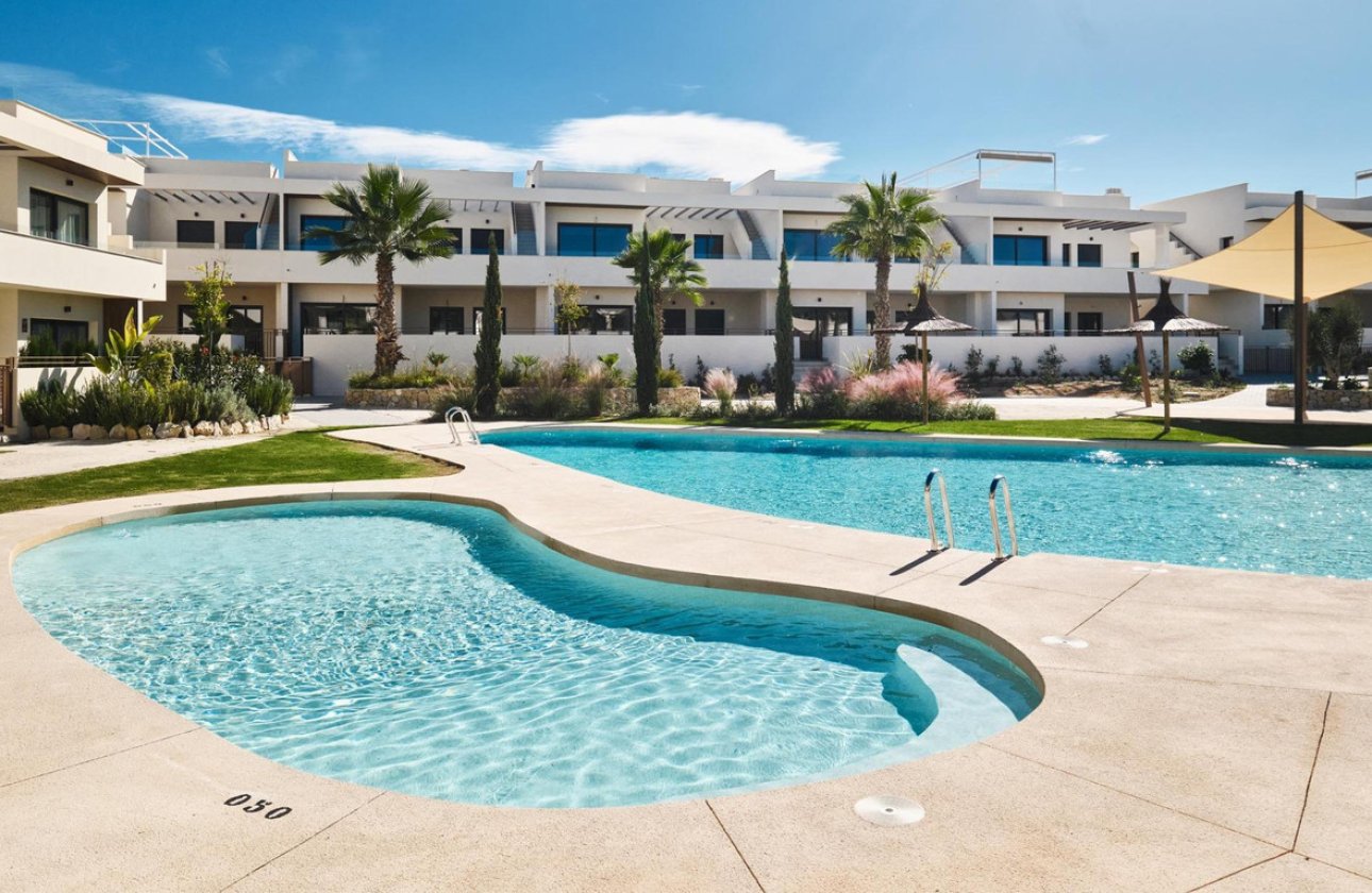 Használt ingatlanok - Villa -
Torrevieja - Torrevieja Centro