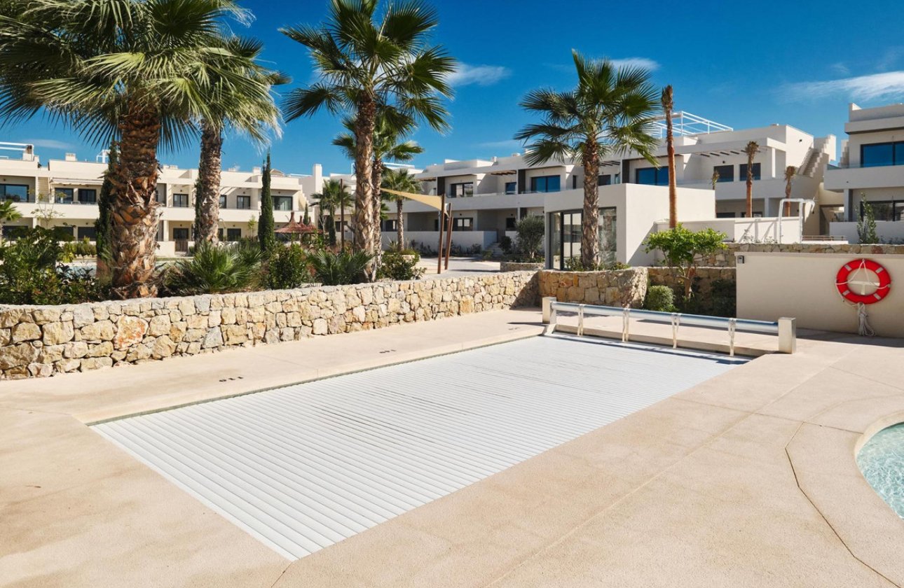 Használt ingatlanok - Villa -
Torrevieja - Torrevieja Centro