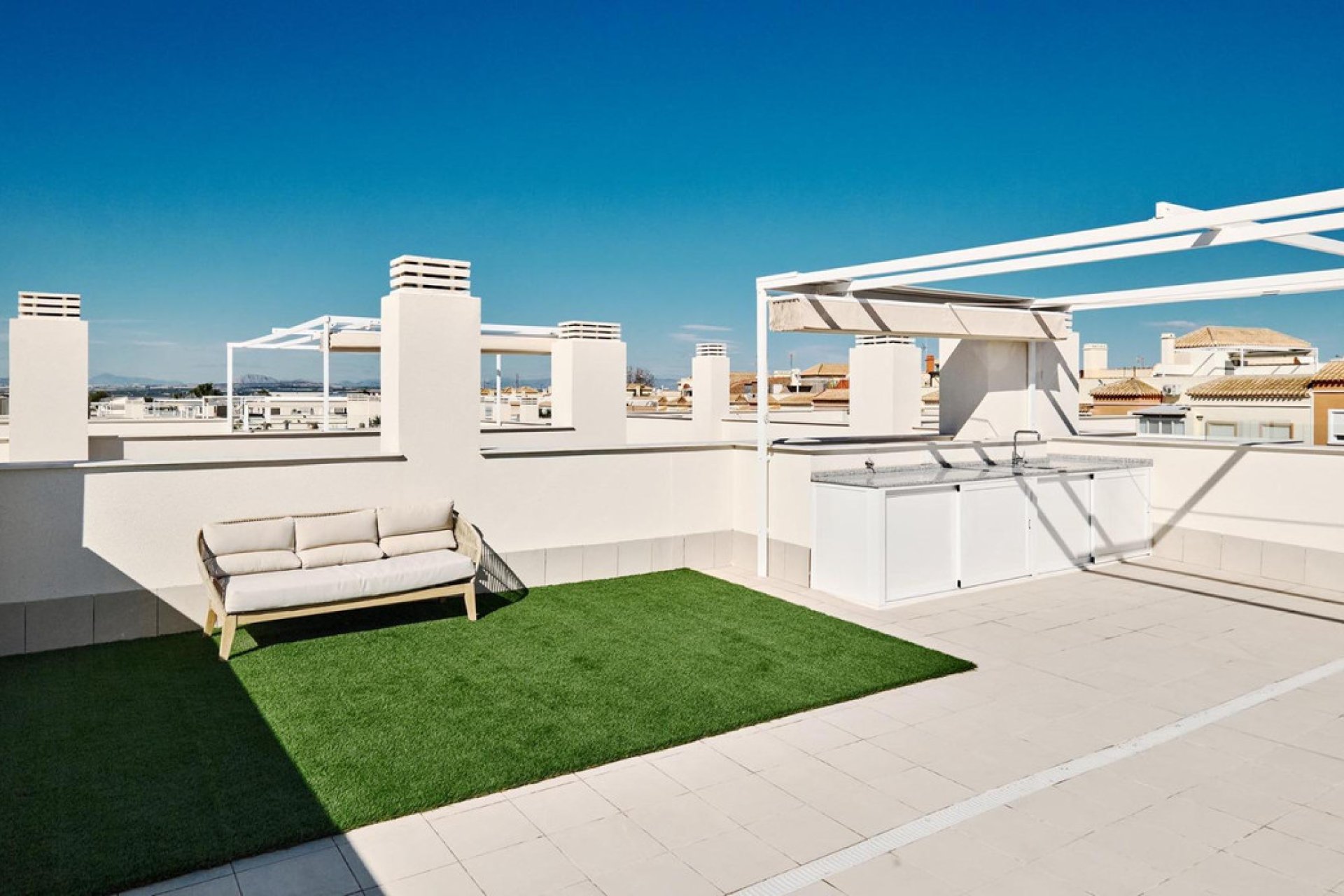 Használt ingatlanok - Villa -
Torrevieja - Torrevieja Centro