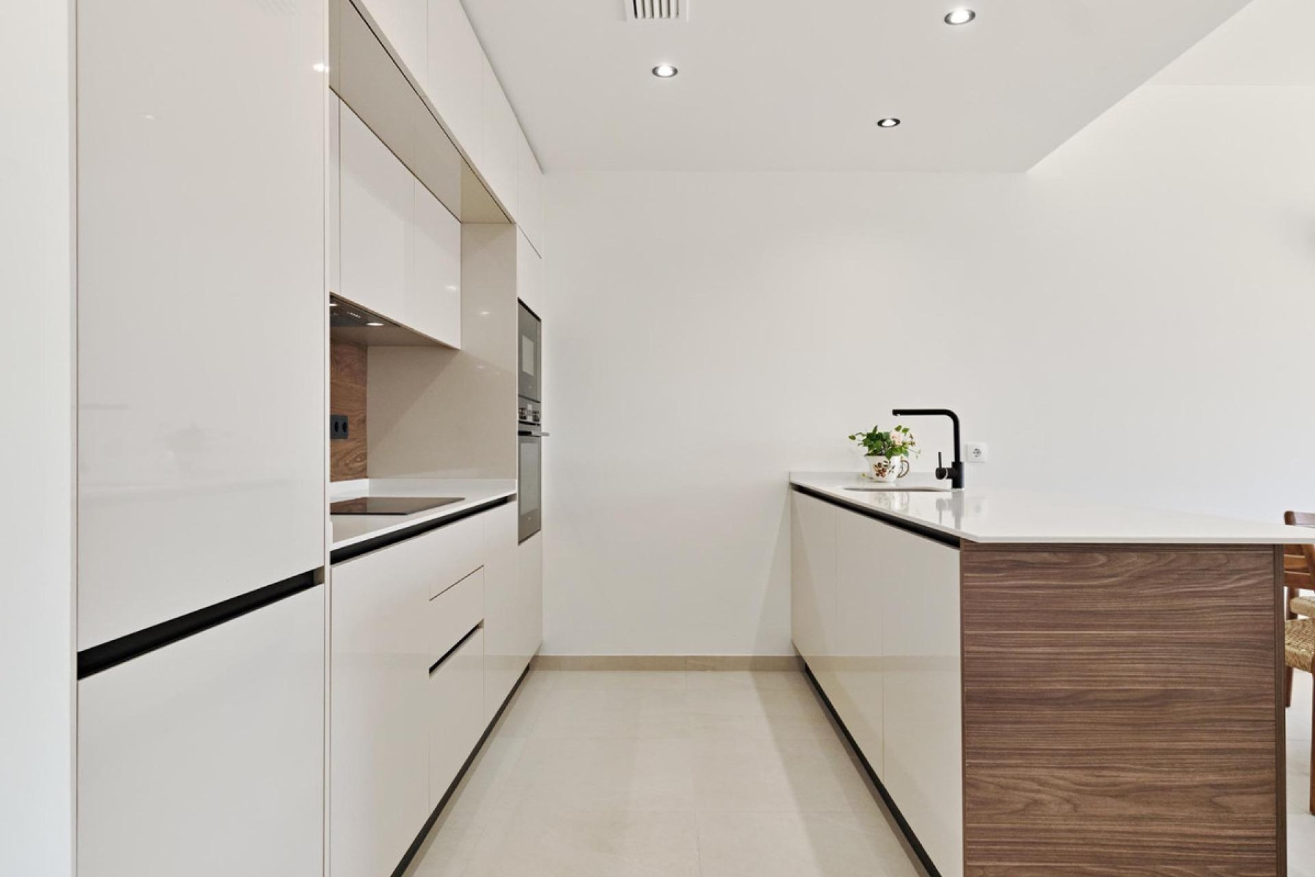 Használt ingatlanok - Villa -
Torrevieja - Torrevieja Centro