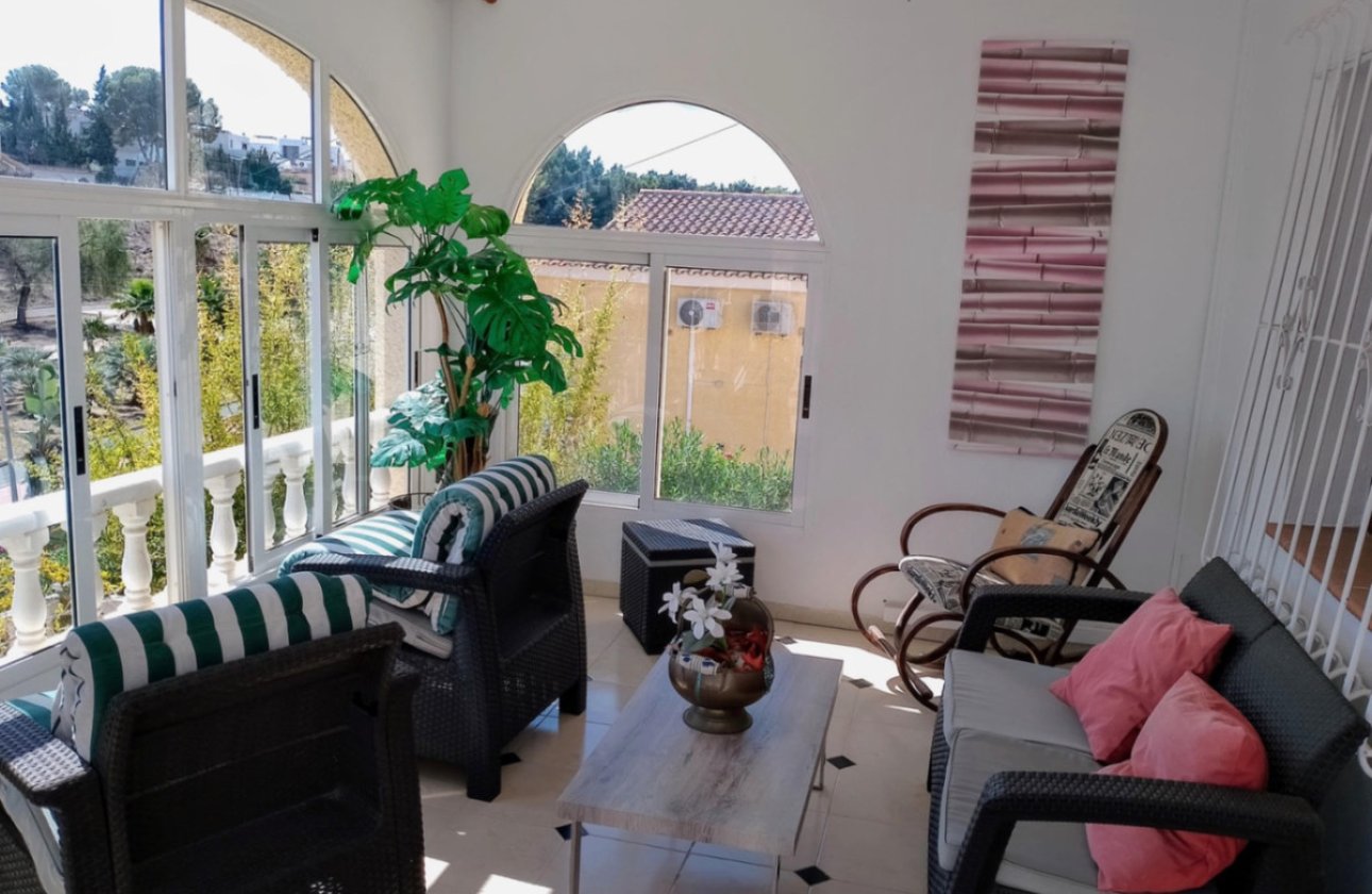 Használt ingatlanok - Villa -
Torrevieja - Torrevieja Centro