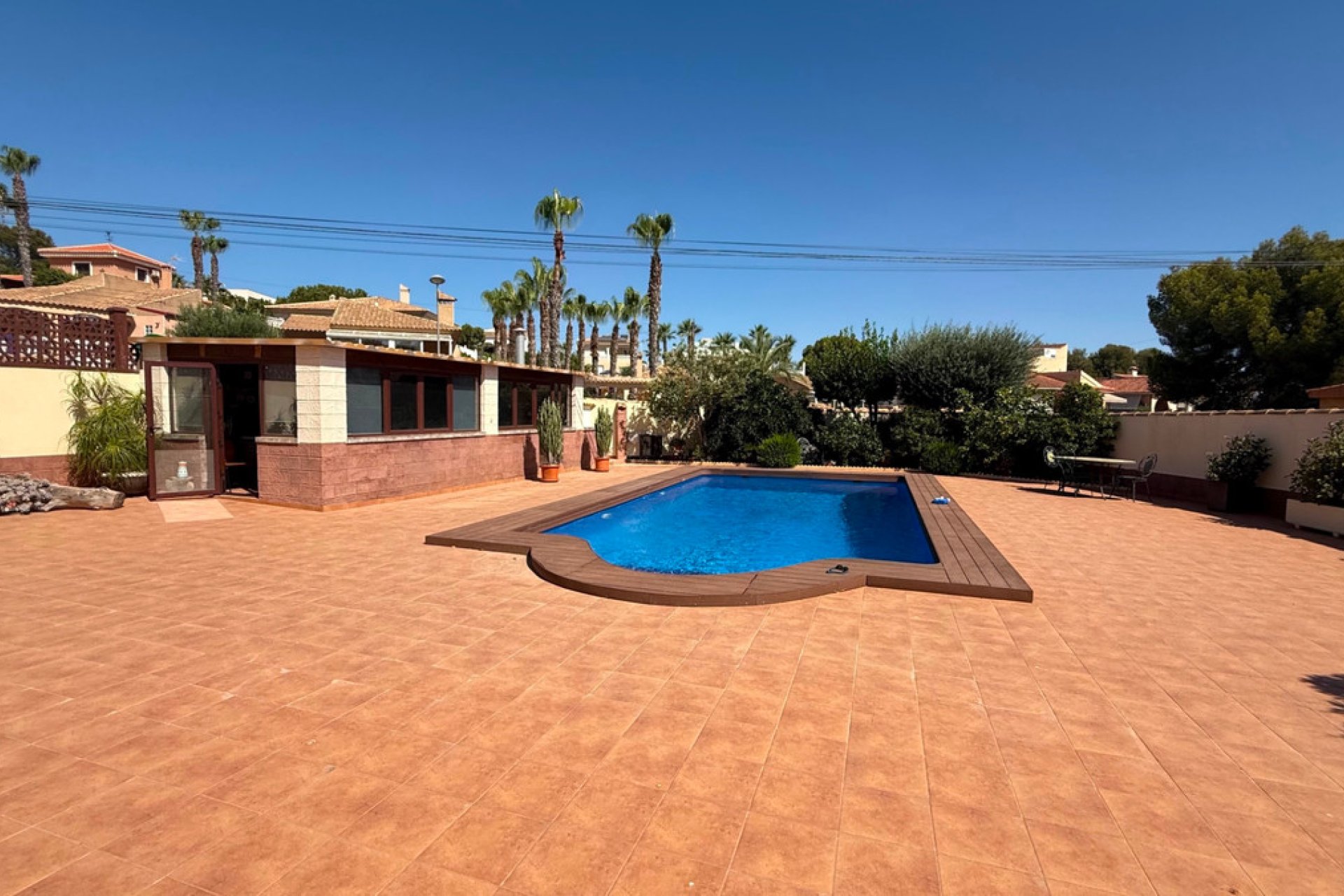 Használt ingatlanok - Villa -
Torrevieja - Torrevieja Centro