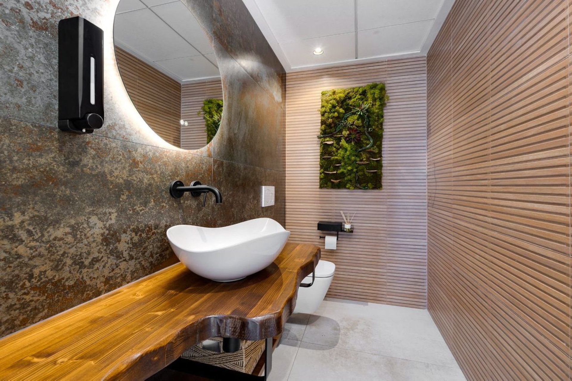 Használt ingatlanok - Villa -
Torrevieja - Torrevieja Centro