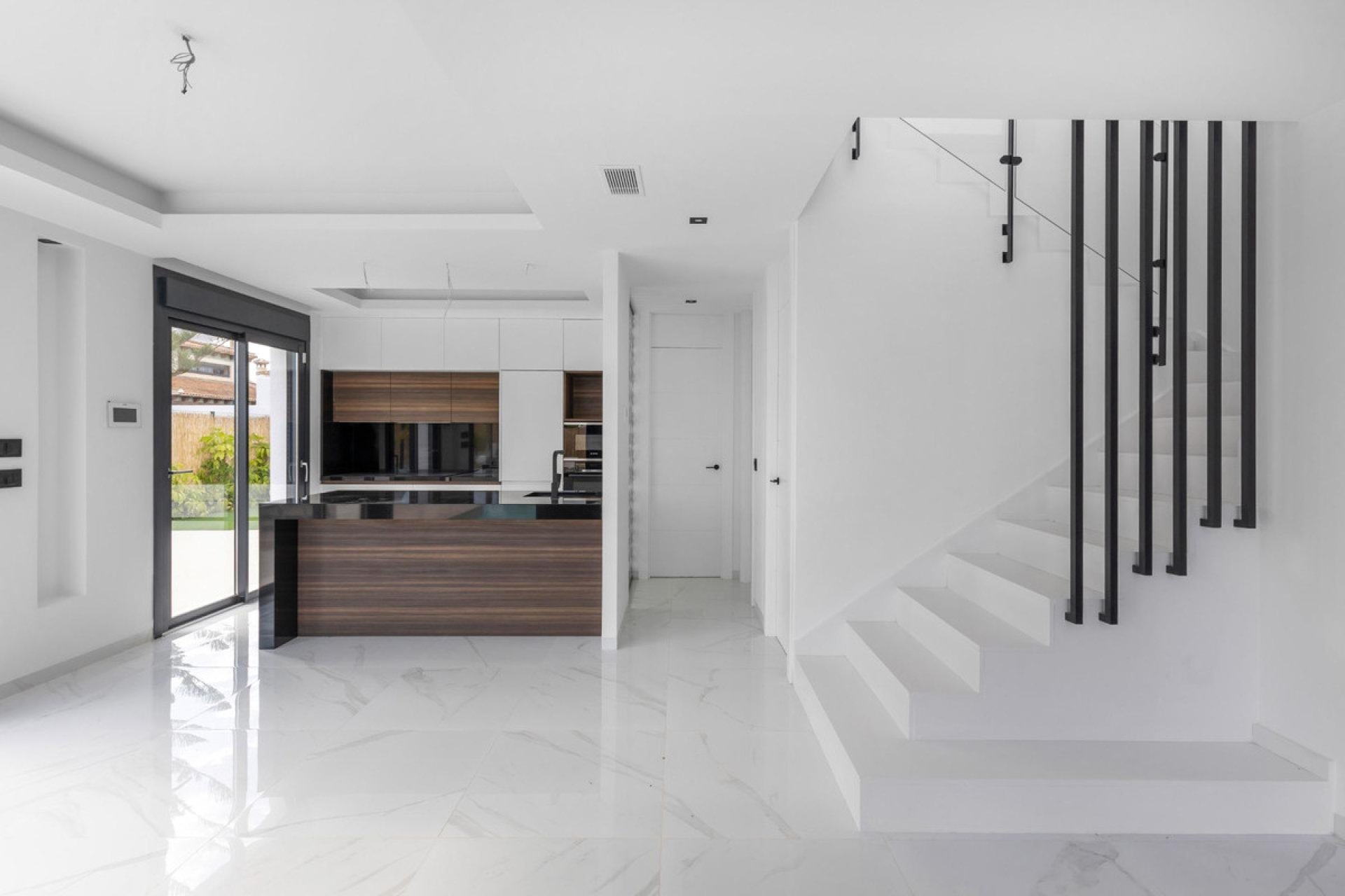 Használt ingatlanok - Villa -
Torrevieja - Torrevieja Centro