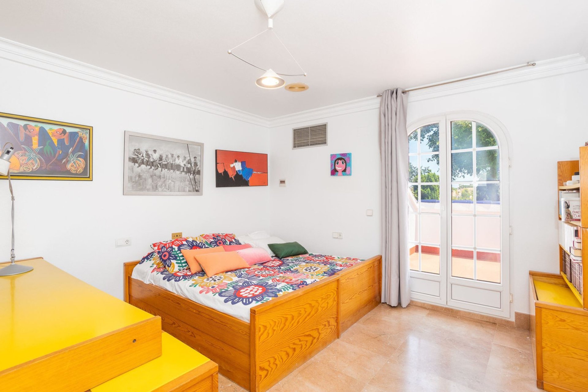 Használt ingatlanok - Villa -
Torrevieja - Torrevieja Centro