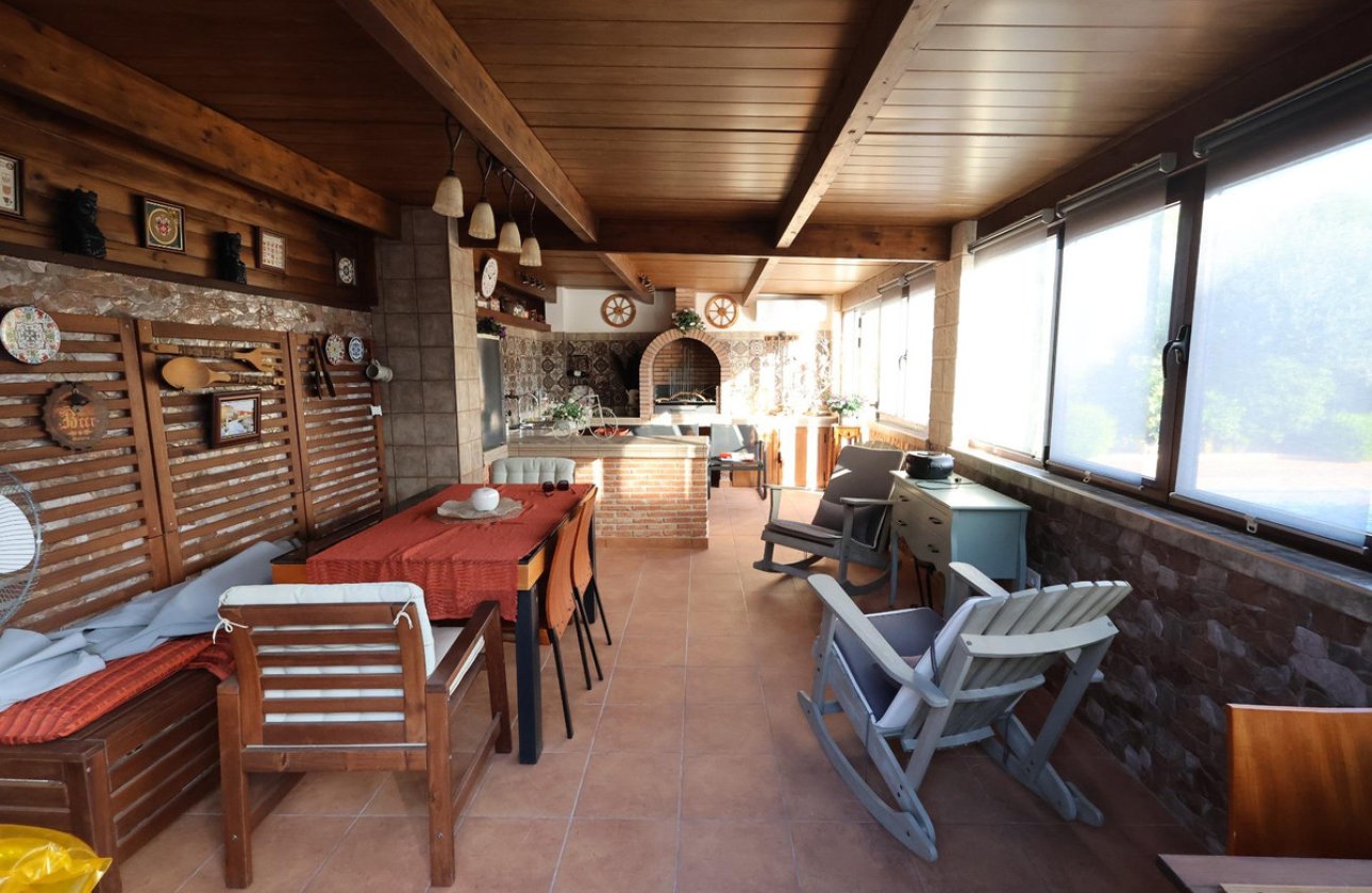 Használt ingatlanok - Villa -
Torrevieja - Torrevieja Centro