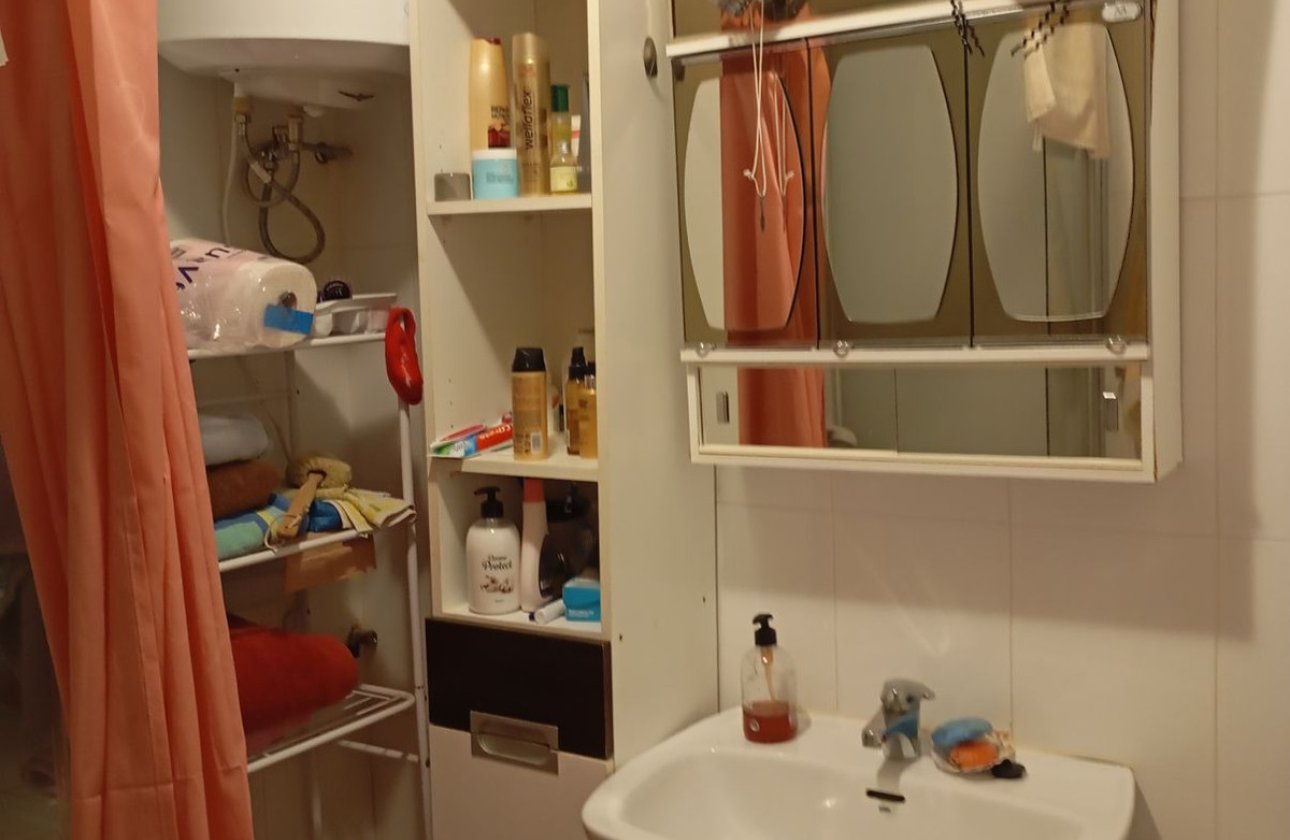 Használt ingatlanok - Villa -
Torrevieja - Torrevieja Centro