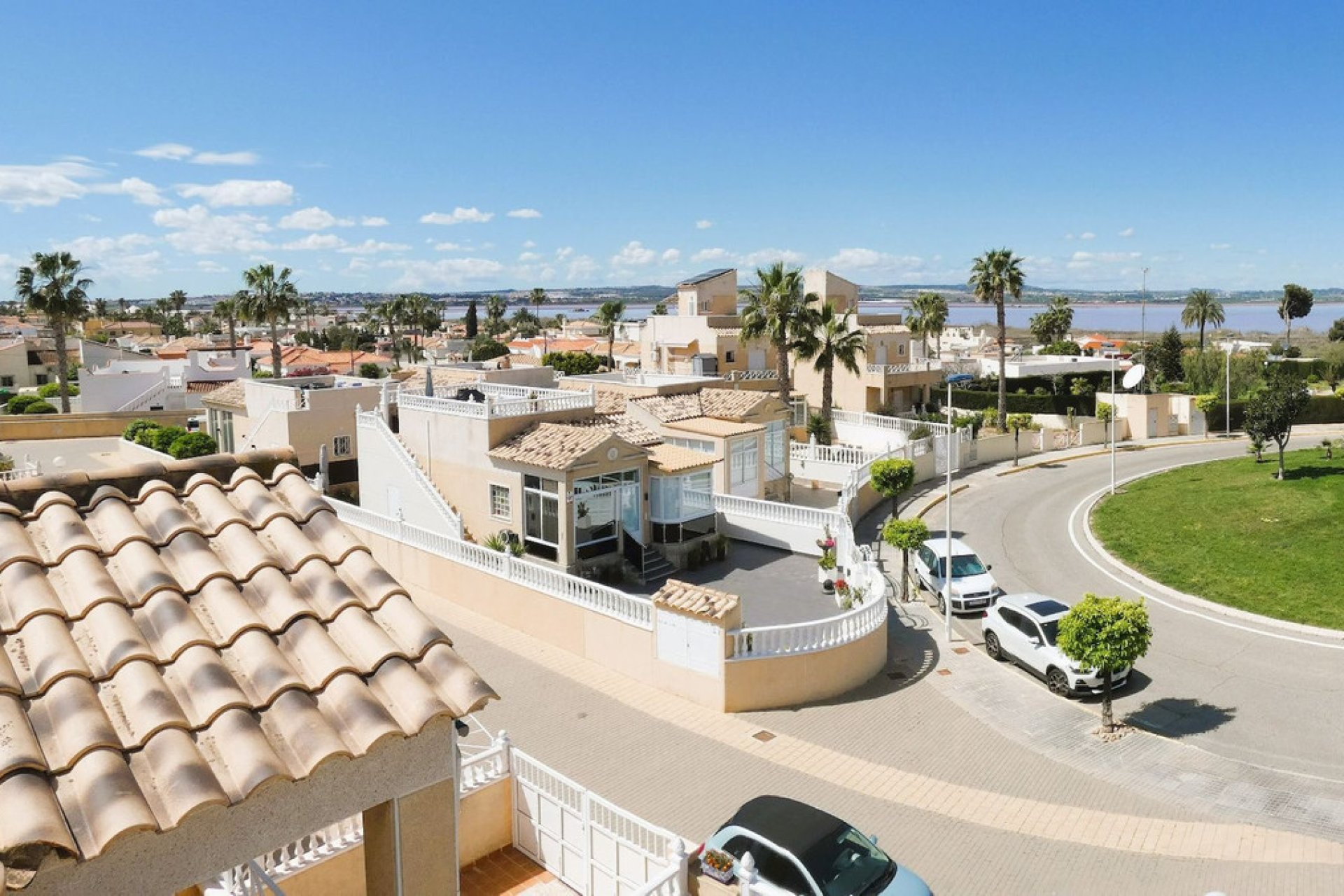Használt ingatlanok - Villa -
Torrevieja - Torrevieja Centro