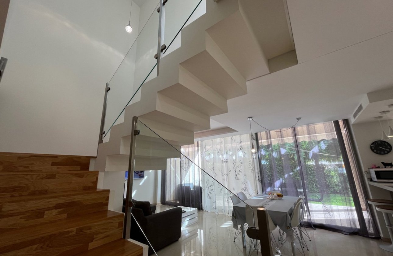 Használt ingatlanok - Villa -
Villajoyosa - Villajoyosa Centro