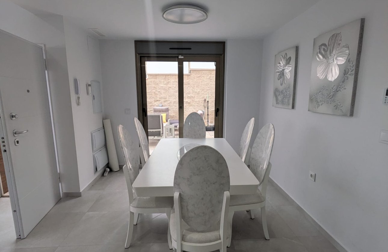 Használt ingatlanok - Villa -
Villamartin