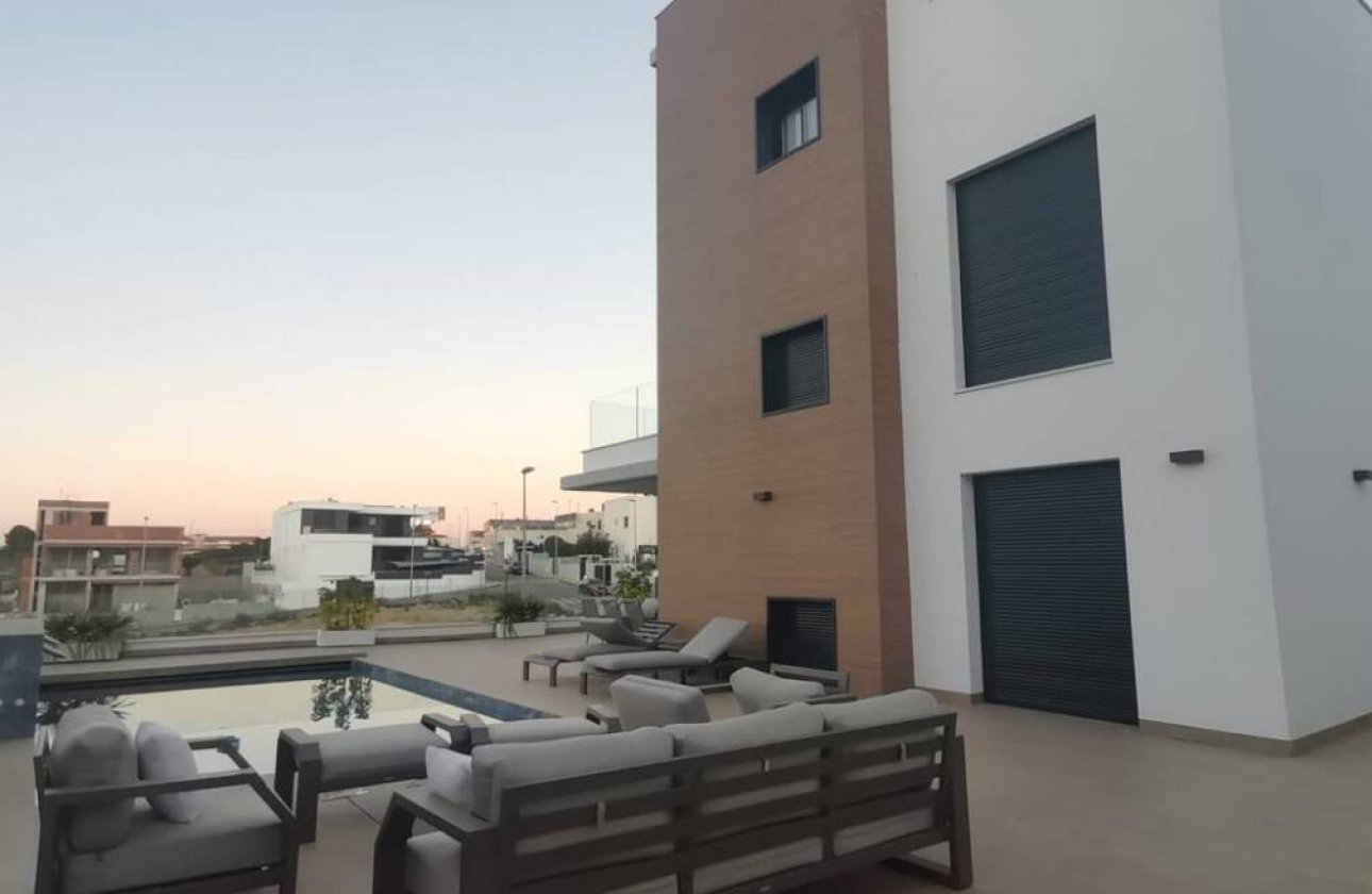 New Build - Villa -
Campoamor